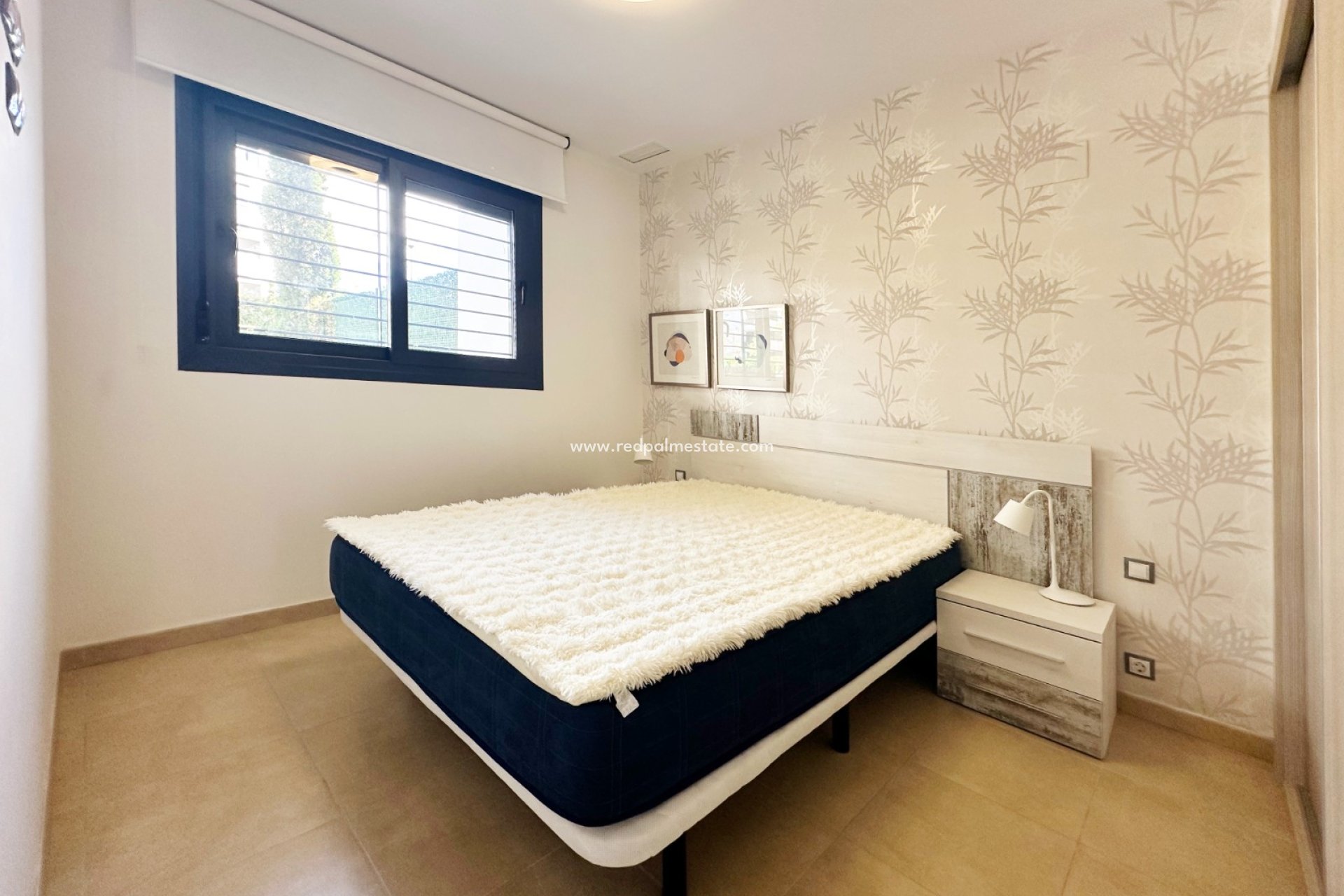 Resale - Apartment -
Santa Pola