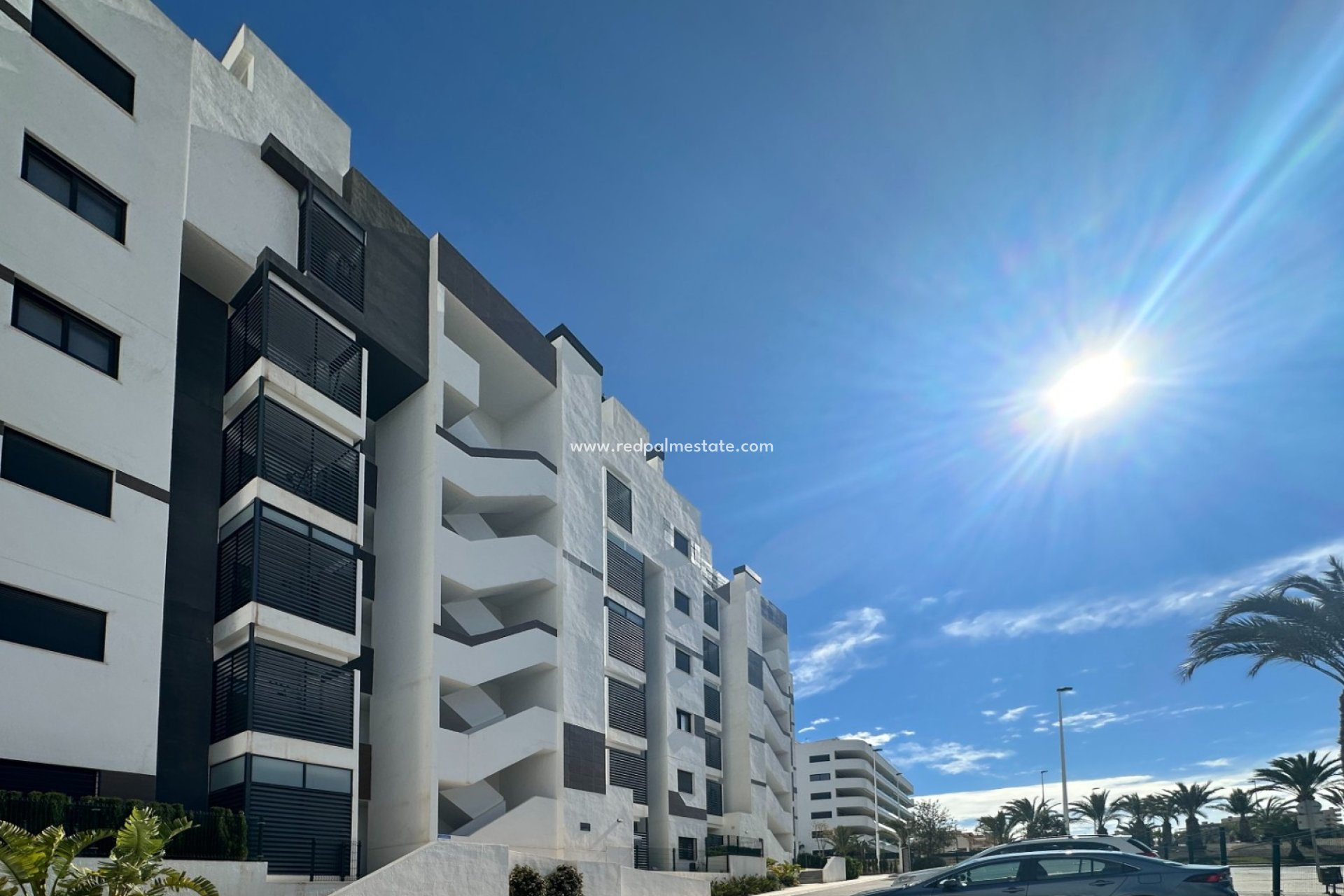 Resale - Apartment -
Santa Pola