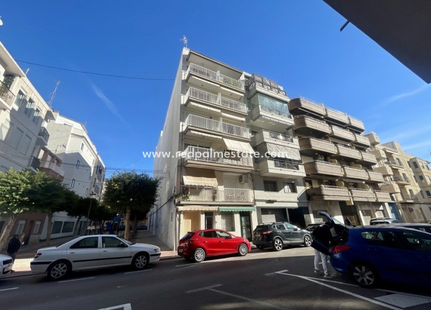 Resale - Apartment -
Santa Pola