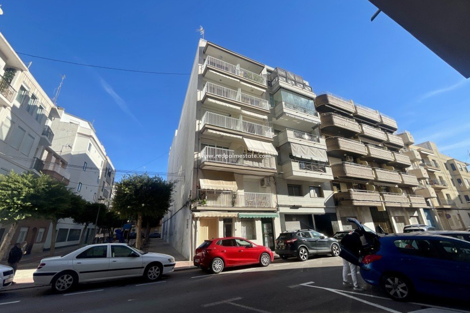 Resale - Apartment -
Santa Pola