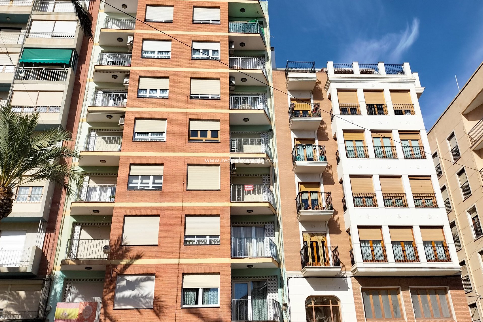 Resale - Apartment -
Sax - Inland