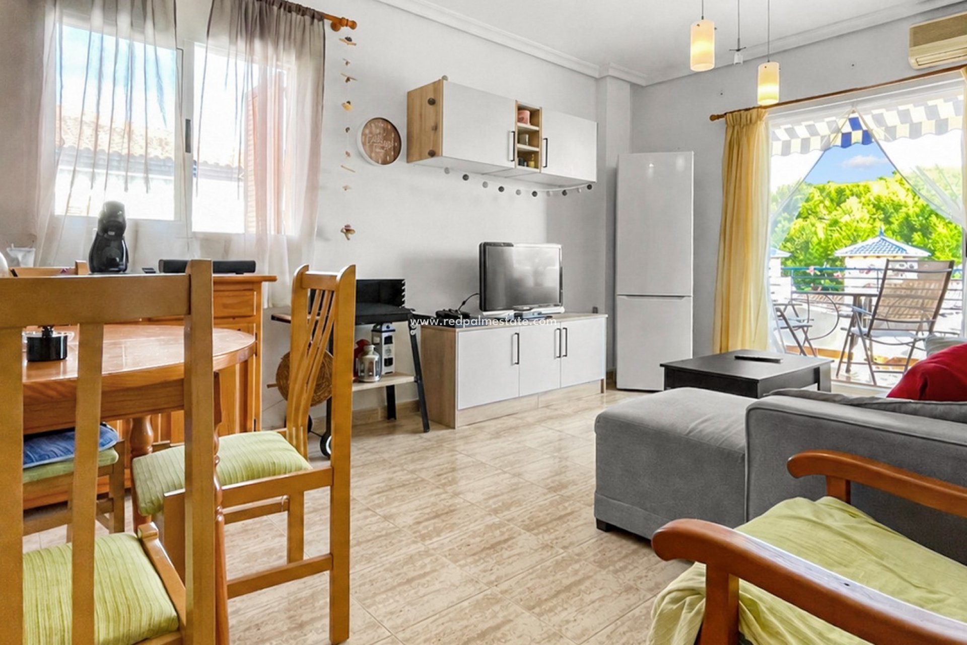 Resale - Apartment -
Torre de la Horadada - Mil Palmeras