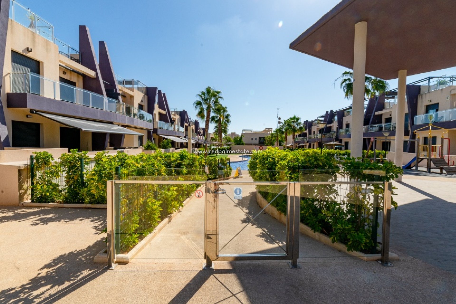 Resale - Apartment -
Torre de la Horadada - Mil Palmeras