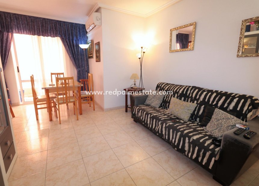 Resale - Apartment -
Torrevieja - Acequión