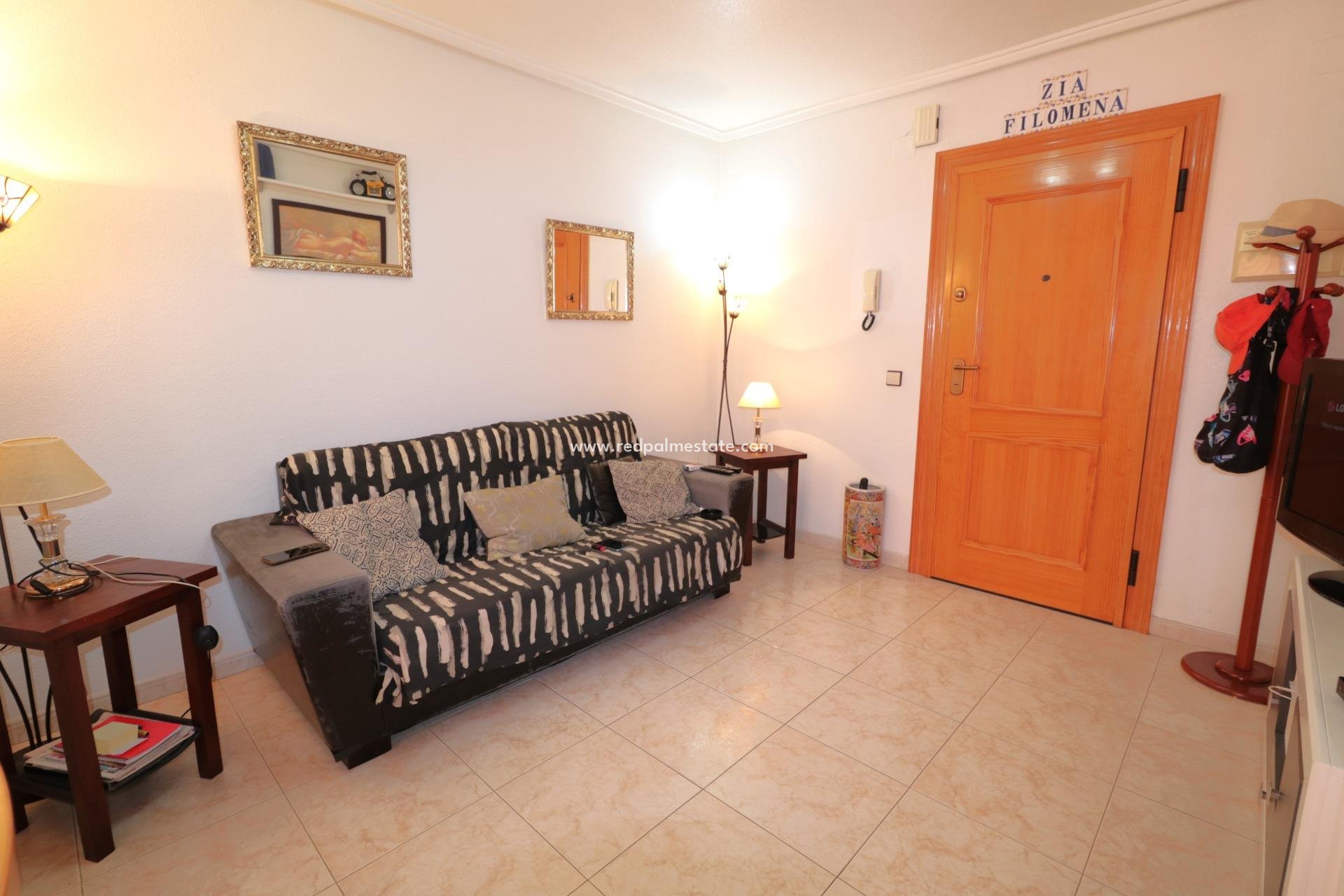 Resale - Apartment -
Torrevieja - Acequión