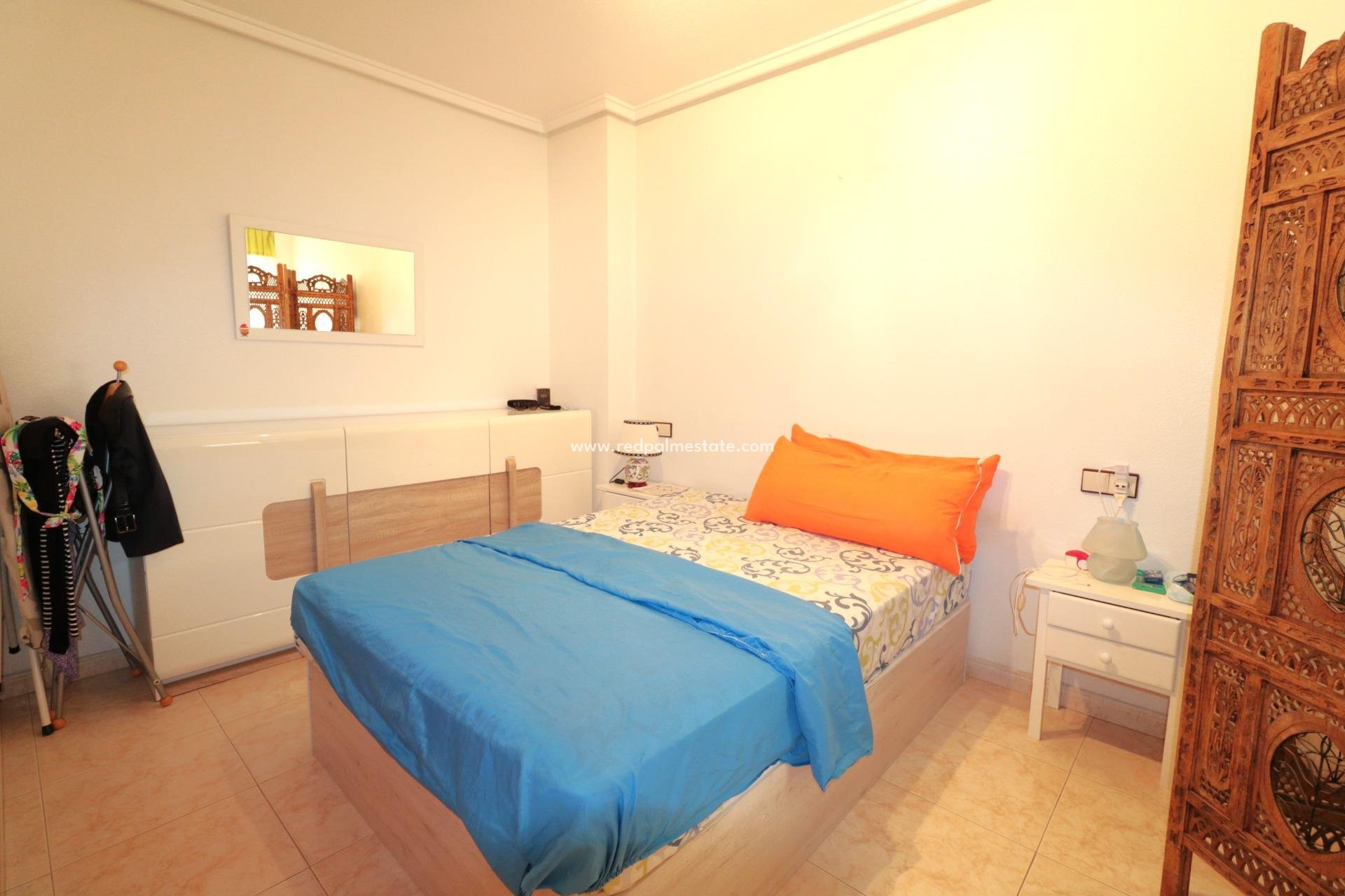 Resale - Apartment -
Torrevieja - Acequión