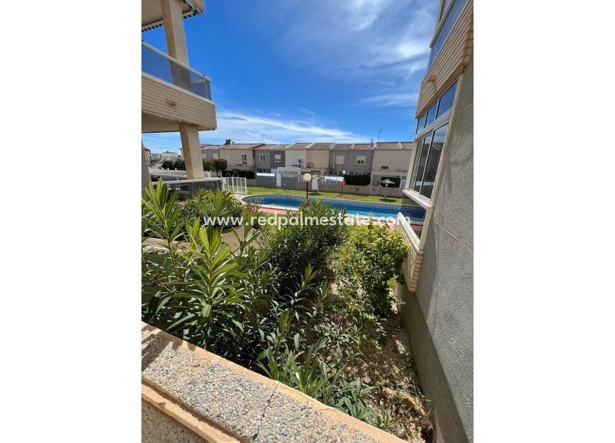 Resale - Apartment -
Torrevieja - Aguas Nuevas