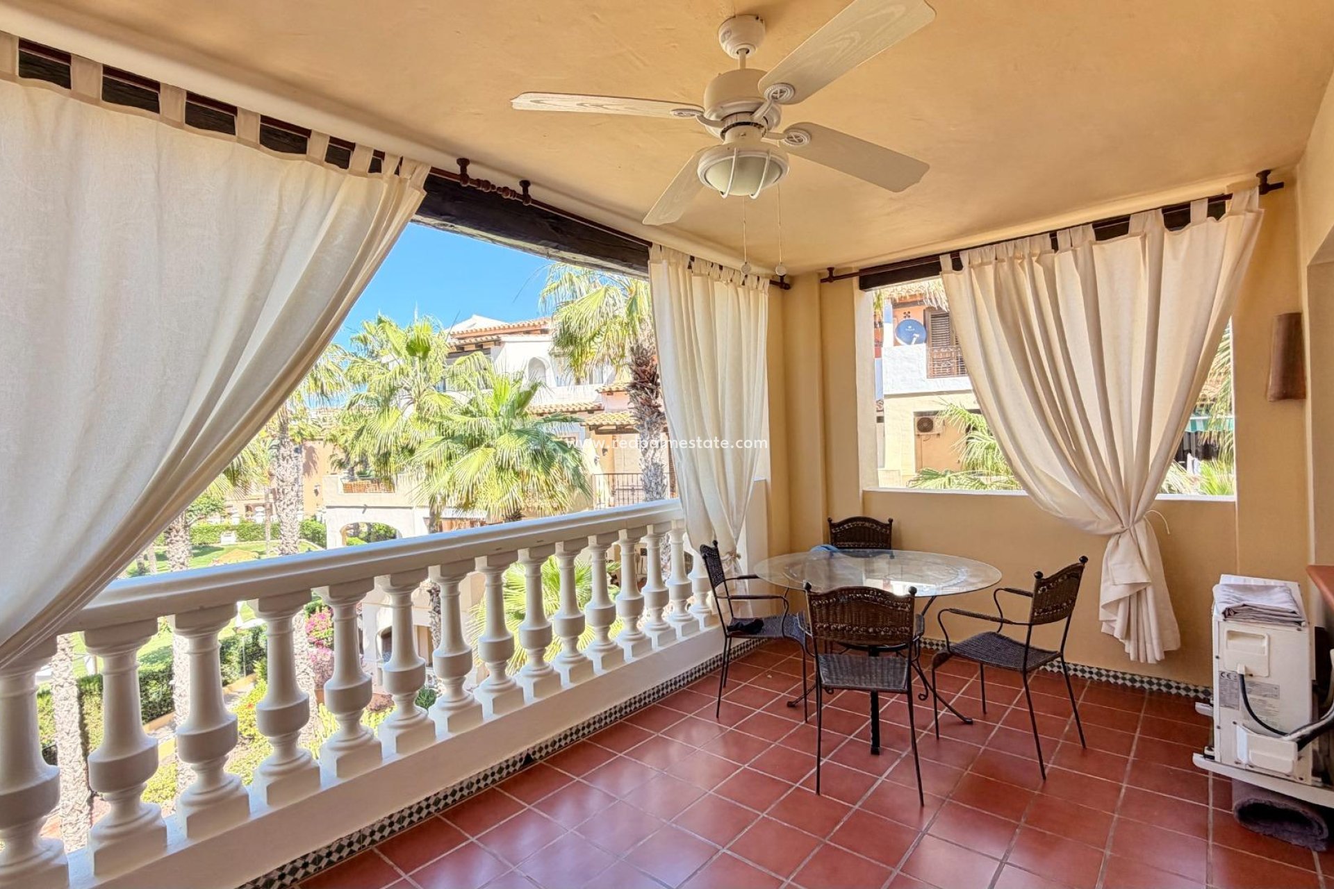 Resale - Apartment -
Torrevieja - Aldea Del Mar