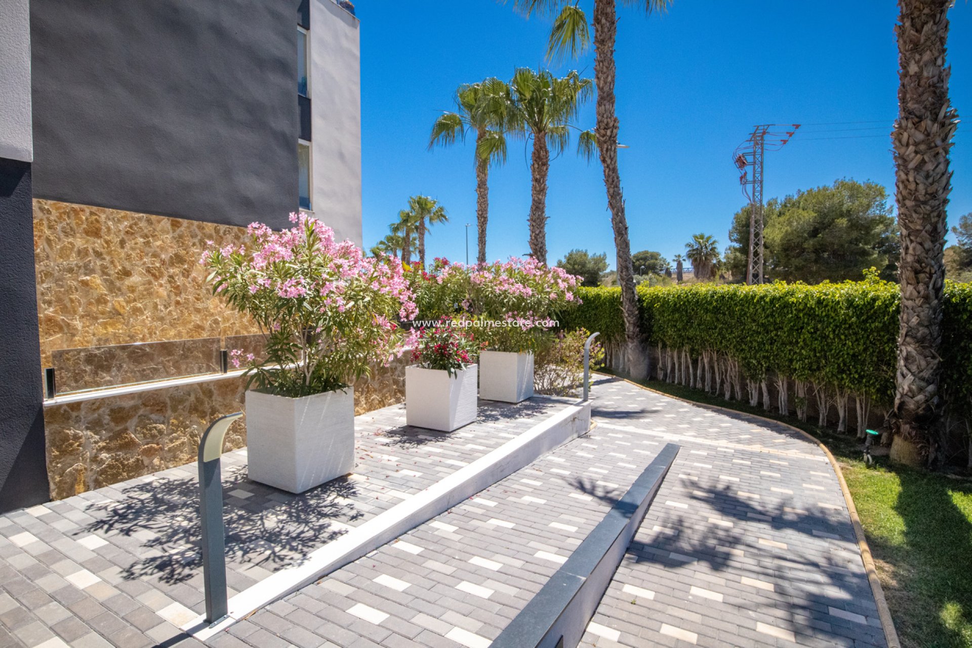 Resale - Apartment -
Torrevieja - AMANECER