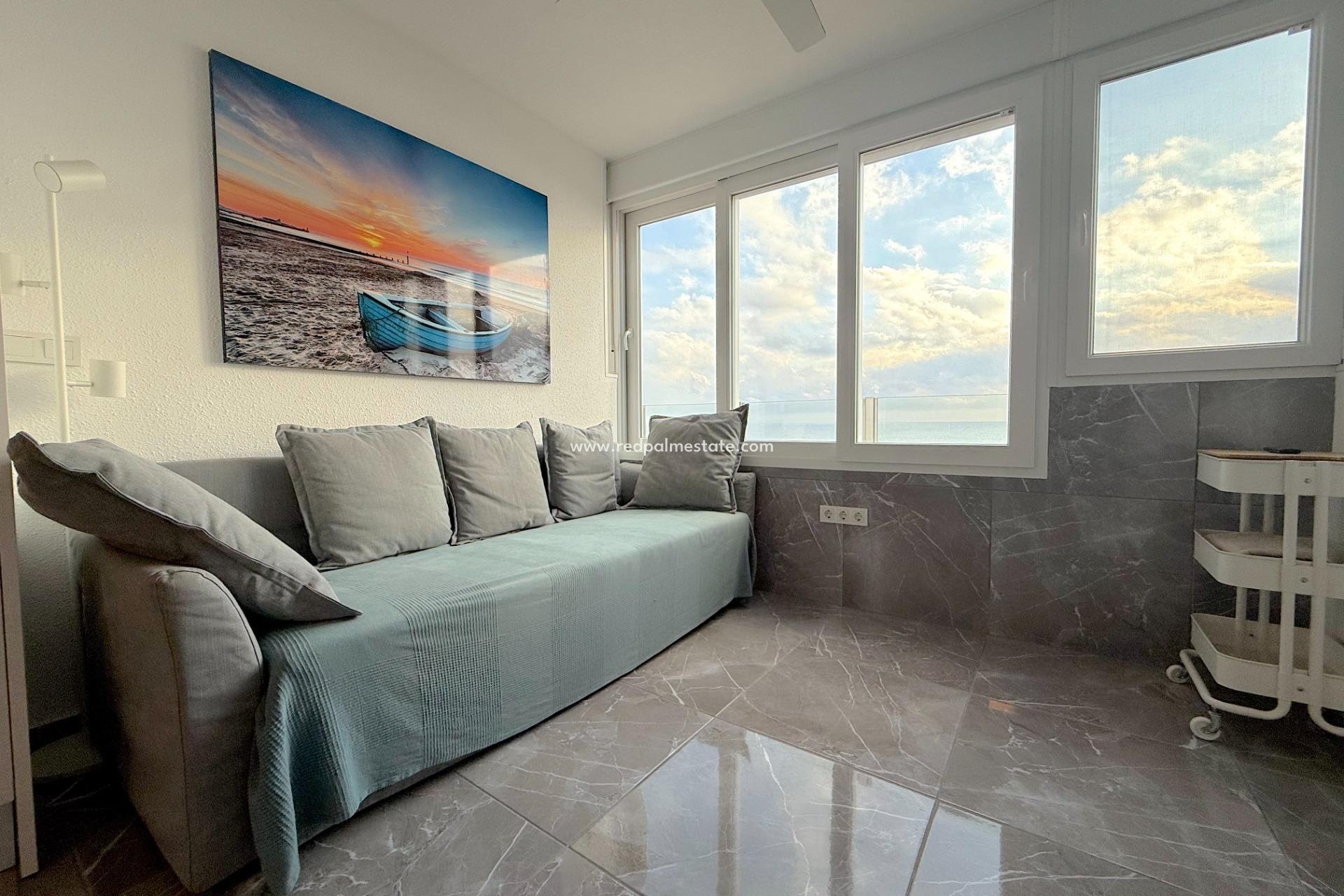 Resale - Apartment -
Torrevieja - Cabo cervera