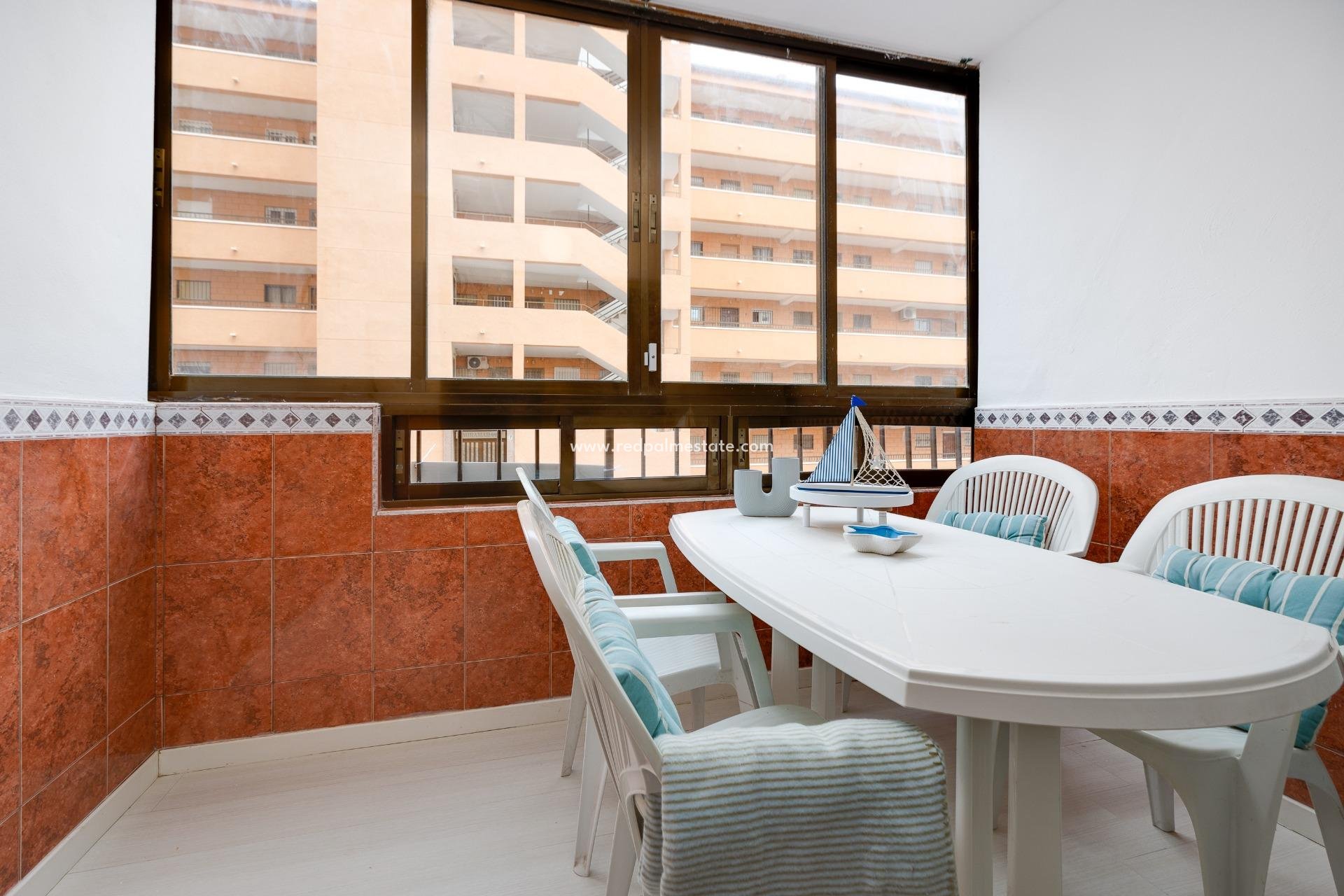 Resale - Apartment -
Torrevieja - Cabo cervera