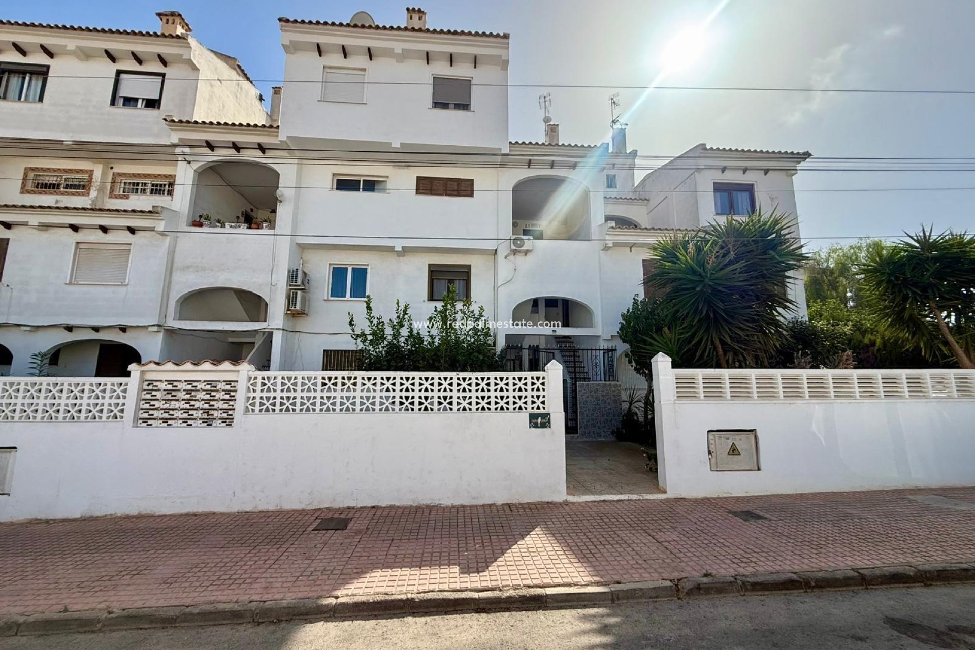 Resale - Apartment -
Torrevieja - Calas blanca