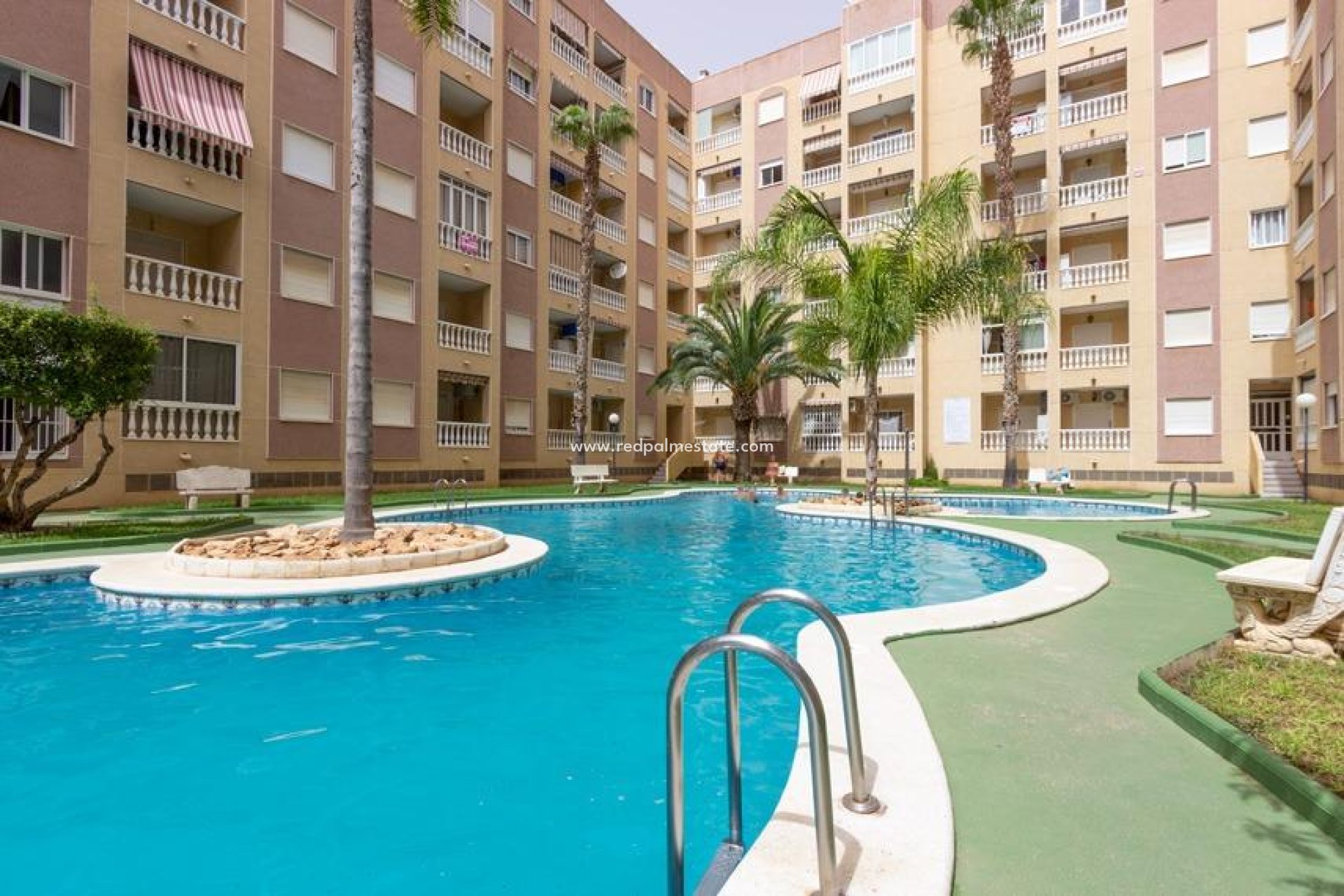 Resale - Apartment -
Torrevieja - Center