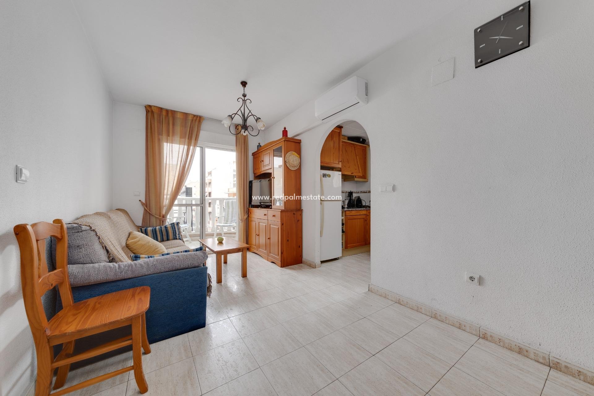 Resale - Apartment -
Torrevieja - Center