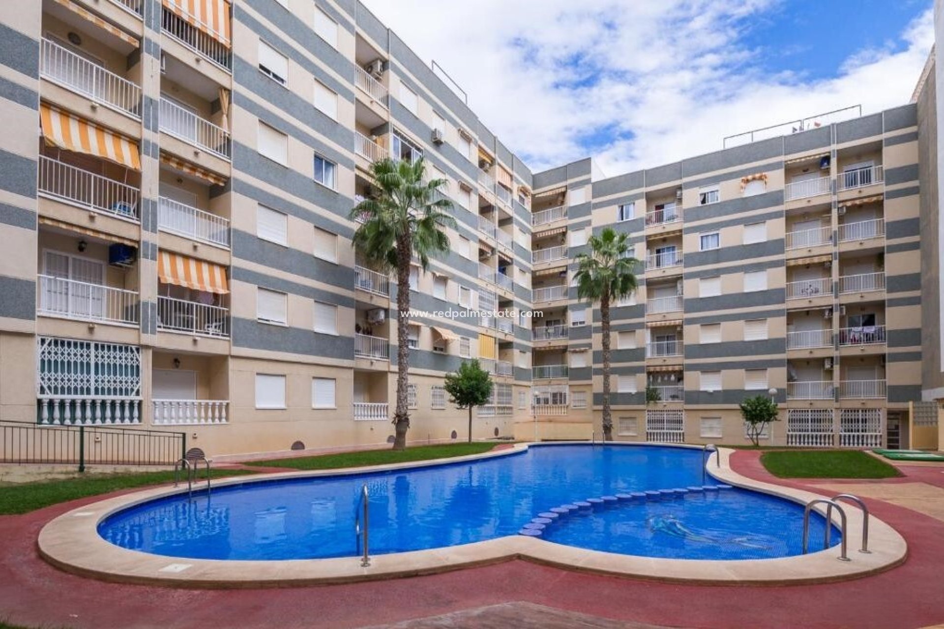 Resale - Apartment -
Torrevieja - Center