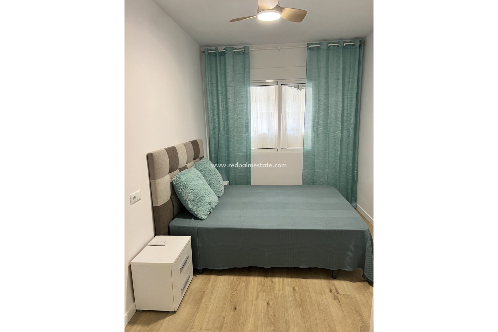 Resale - Apartment -
Torrevieja - Center