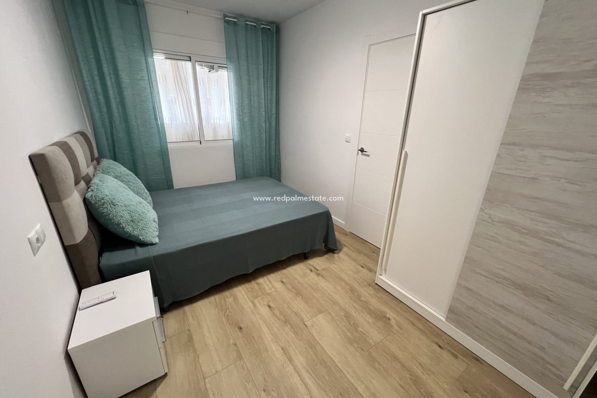 Resale - Apartment -
Torrevieja - Center