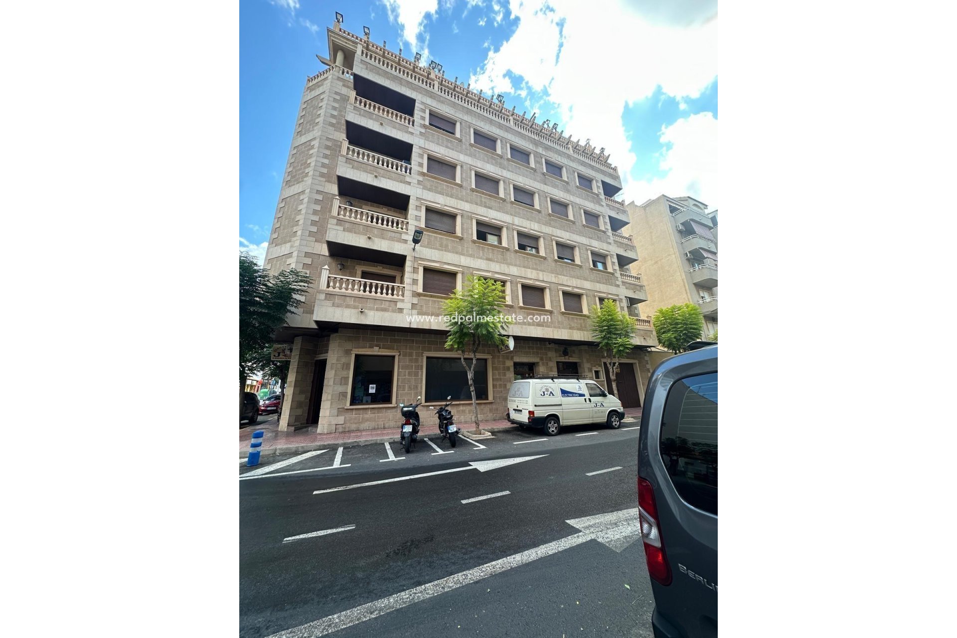 Resale - Apartment -
Torrevieja - Center