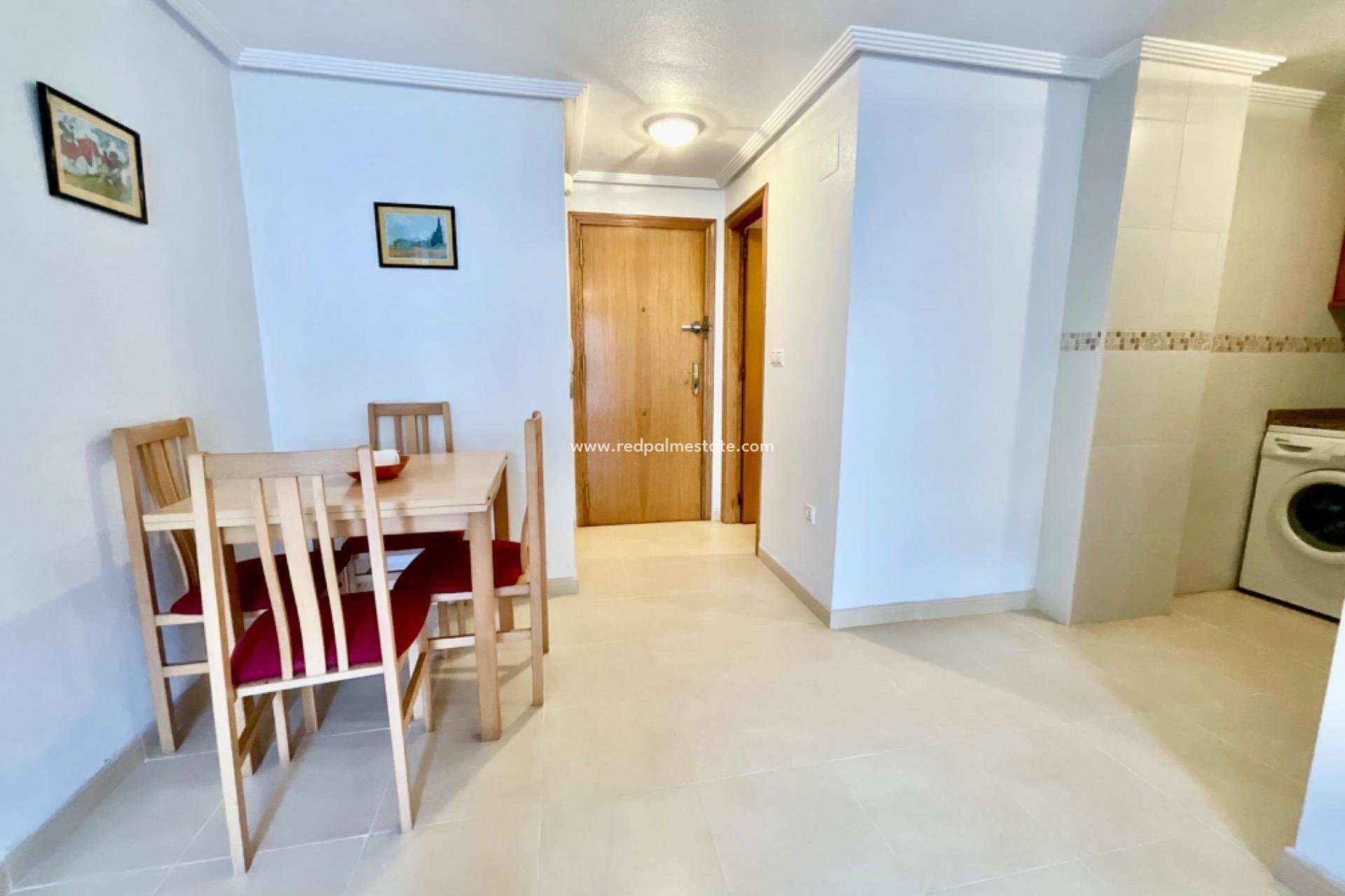 Resale - Apartment -
Torrevieja - Center