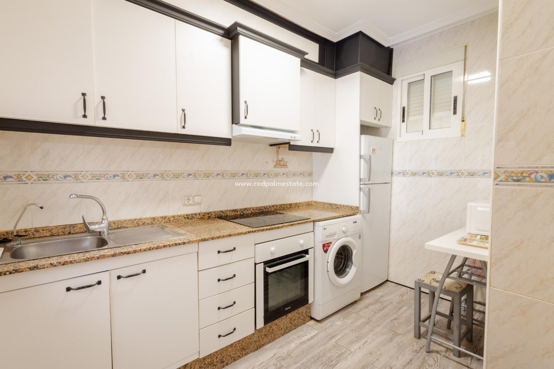 Resale - Apartment -
Torrevieja - Center