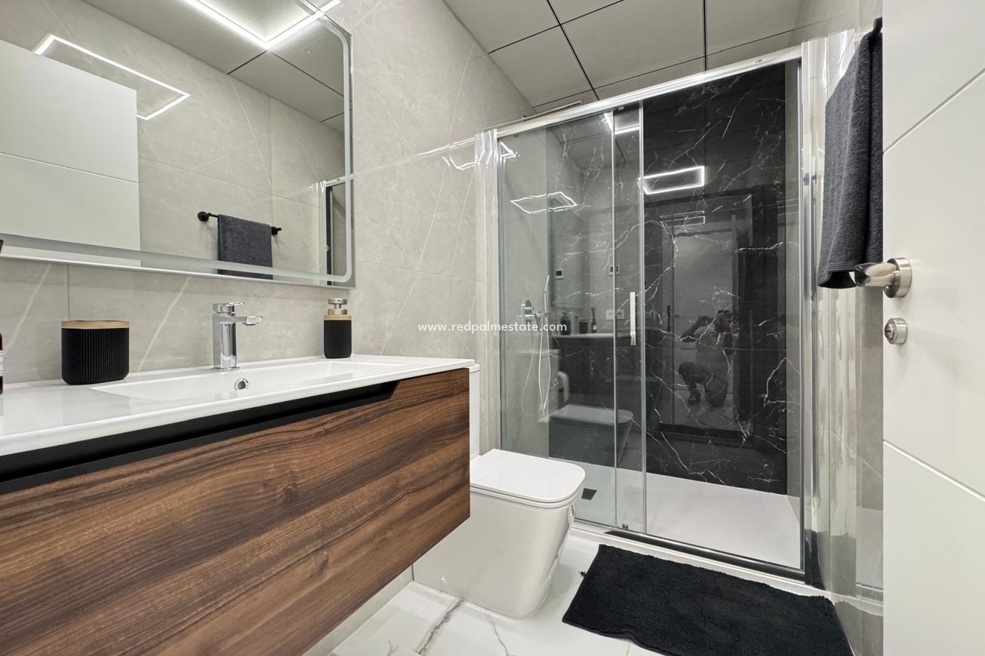 Resale - Apartment -
Torrevieja - Centro Torrevieja