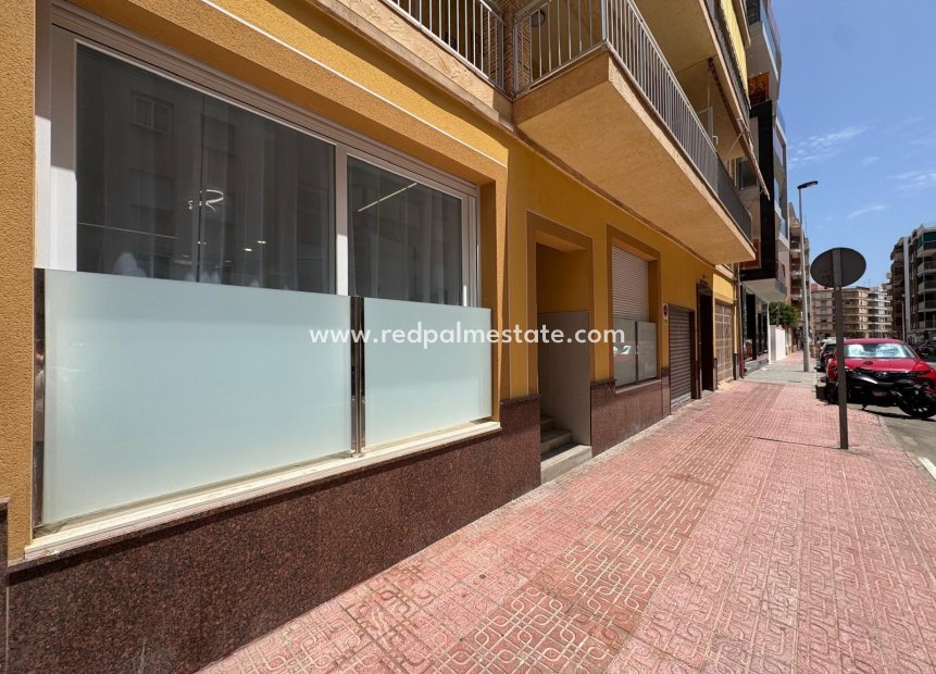 Resale - Apartment -
Torrevieja - Centro Torrevieja