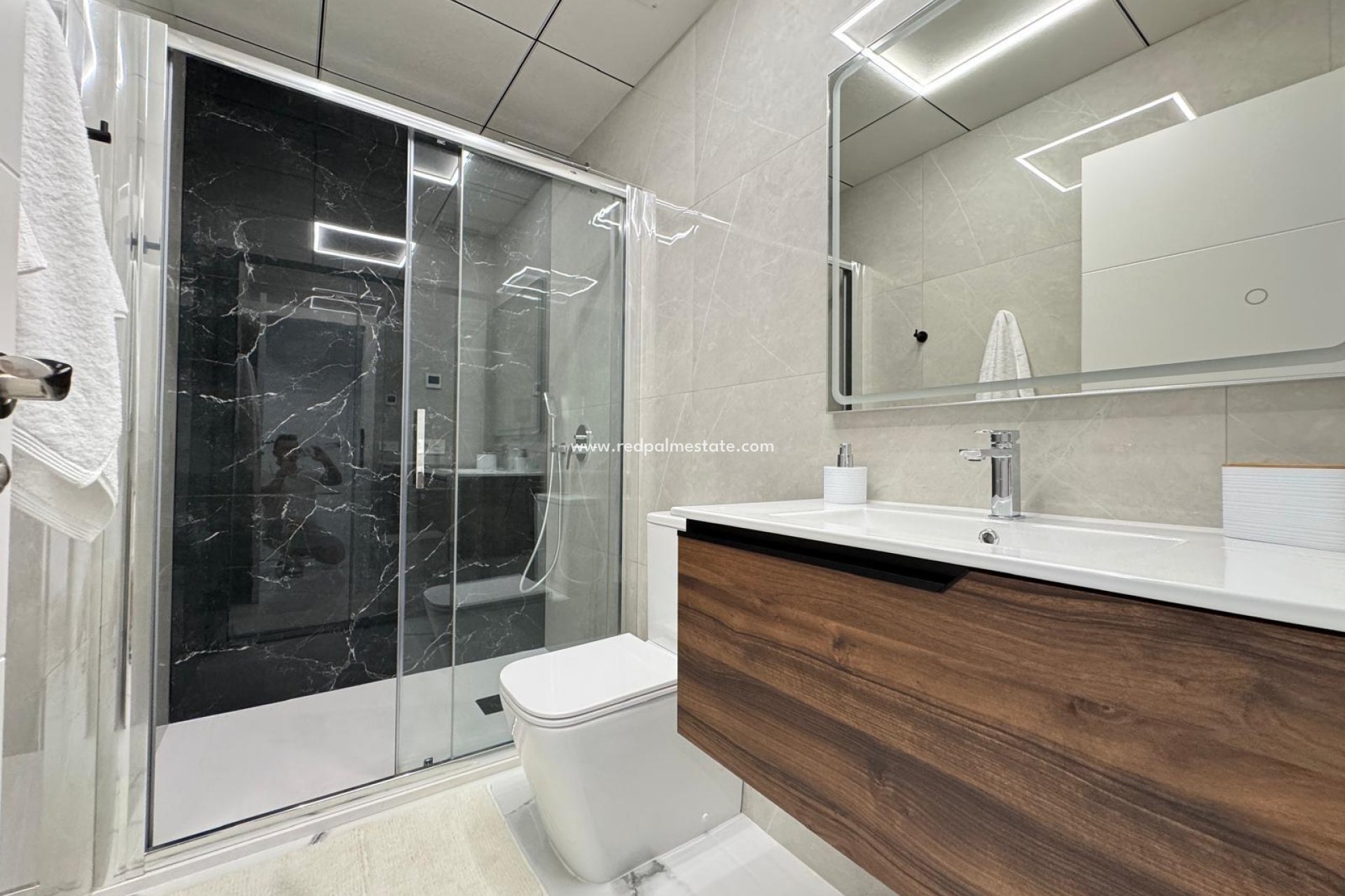 Resale - Apartment -
Torrevieja - Centro Torrevieja