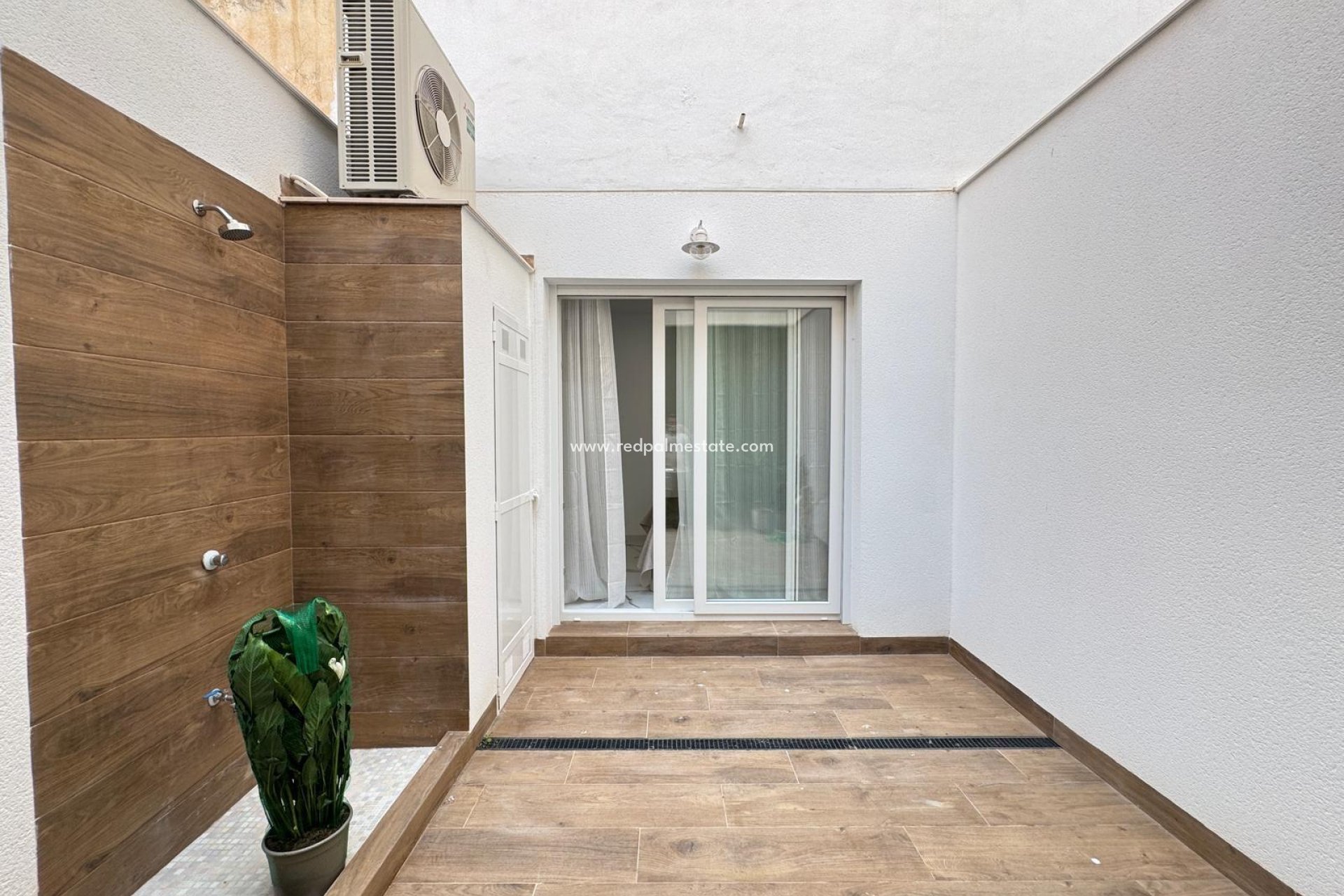 Resale - Apartment -
Torrevieja - Centro Torrevieja
