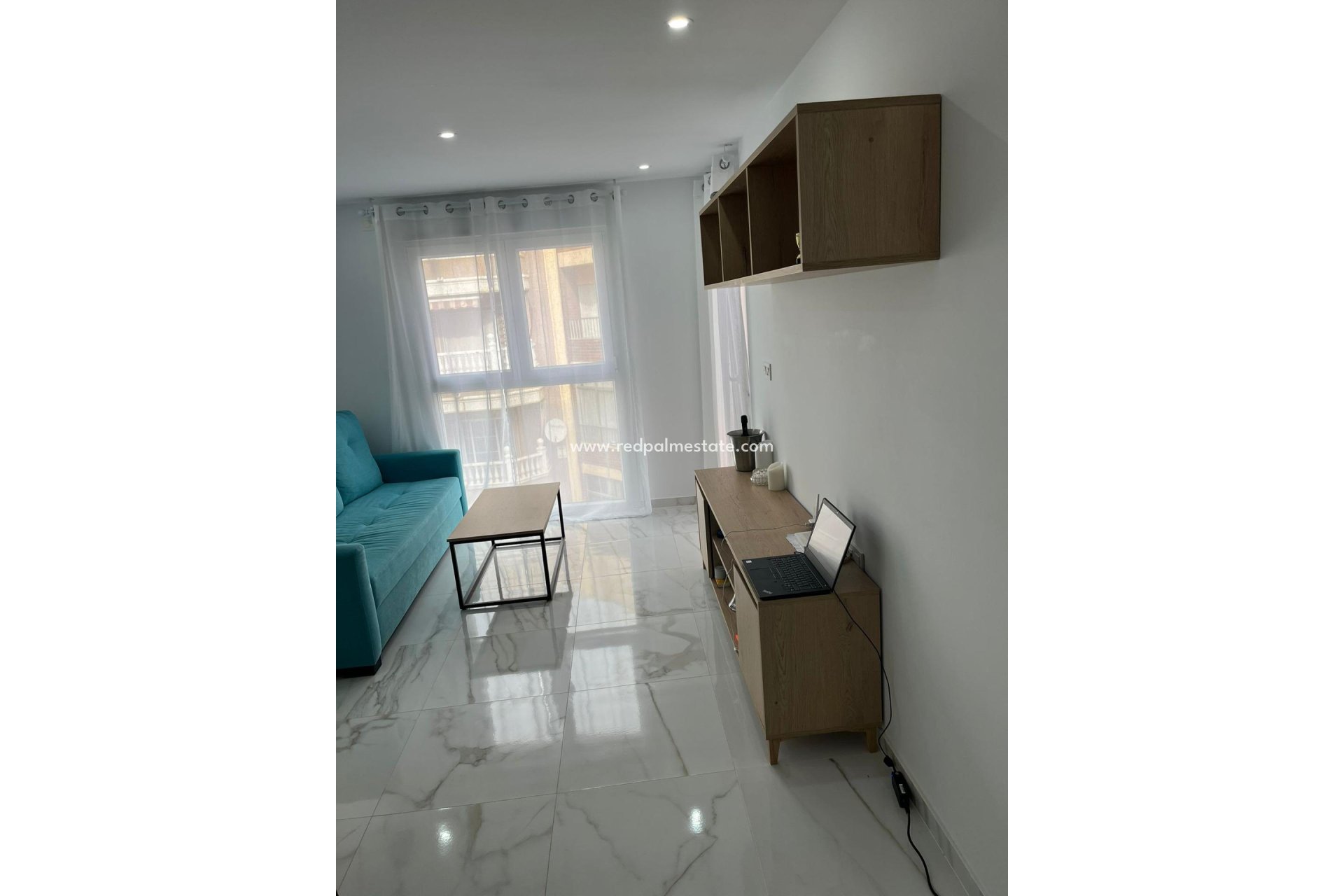 Resale - Apartment -
Torrevieja - Centro Torrevieja