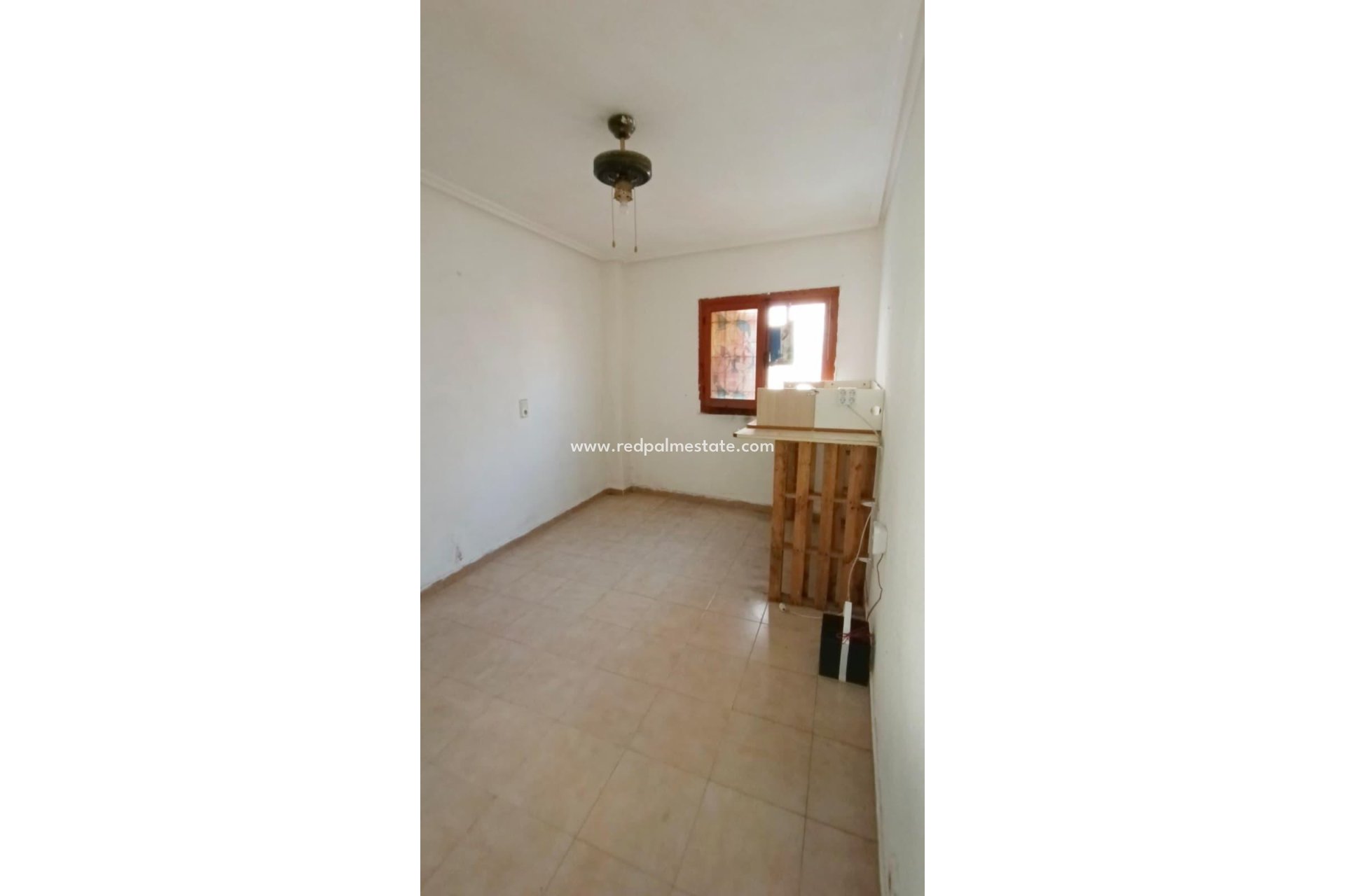 Resale - Apartment -
Torrevieja - Centro Torrevieja