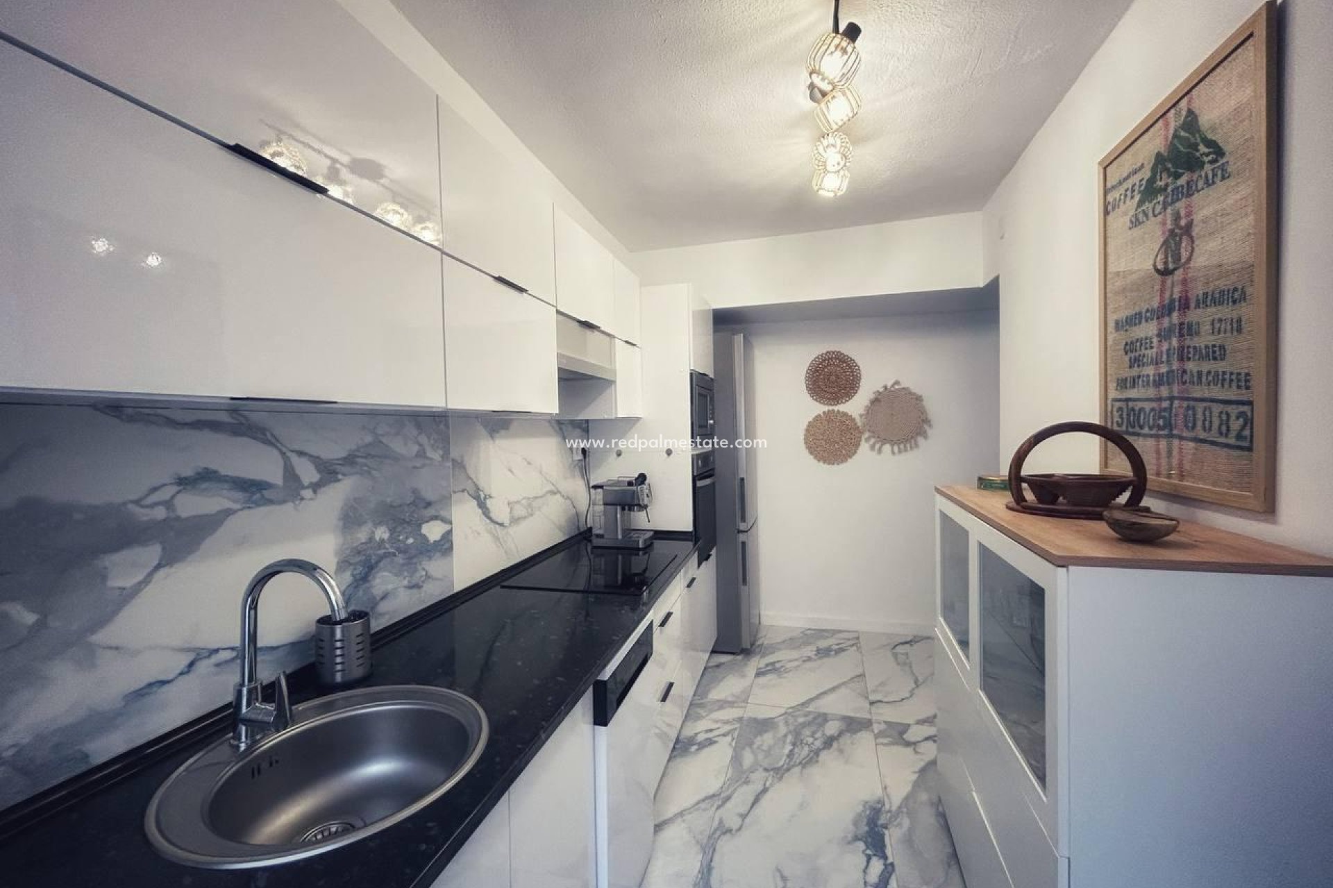 Resale - Apartment -
Torrevieja - Centro Torrevieja