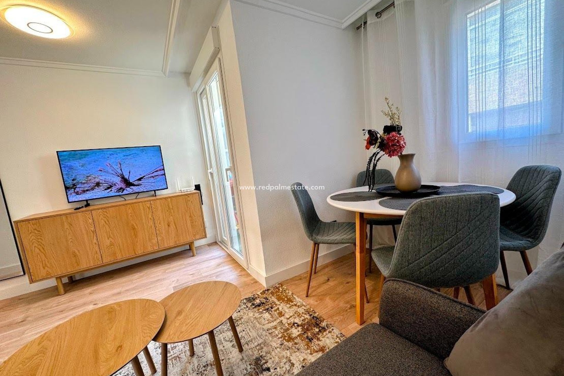 Resale - Apartment -
Torrevieja - Centro Torrevieja