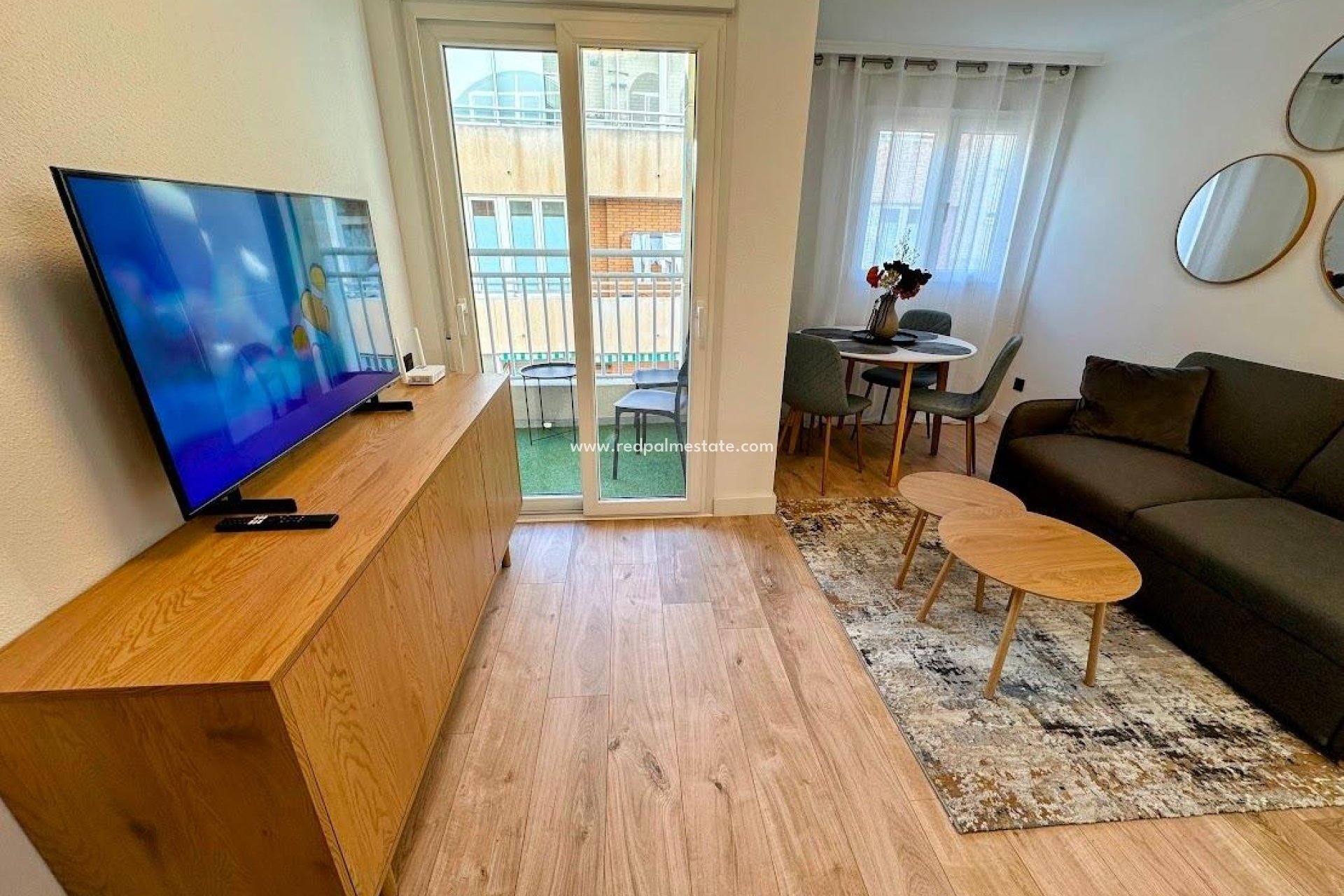 Resale - Apartment -
Torrevieja - Centro Torrevieja