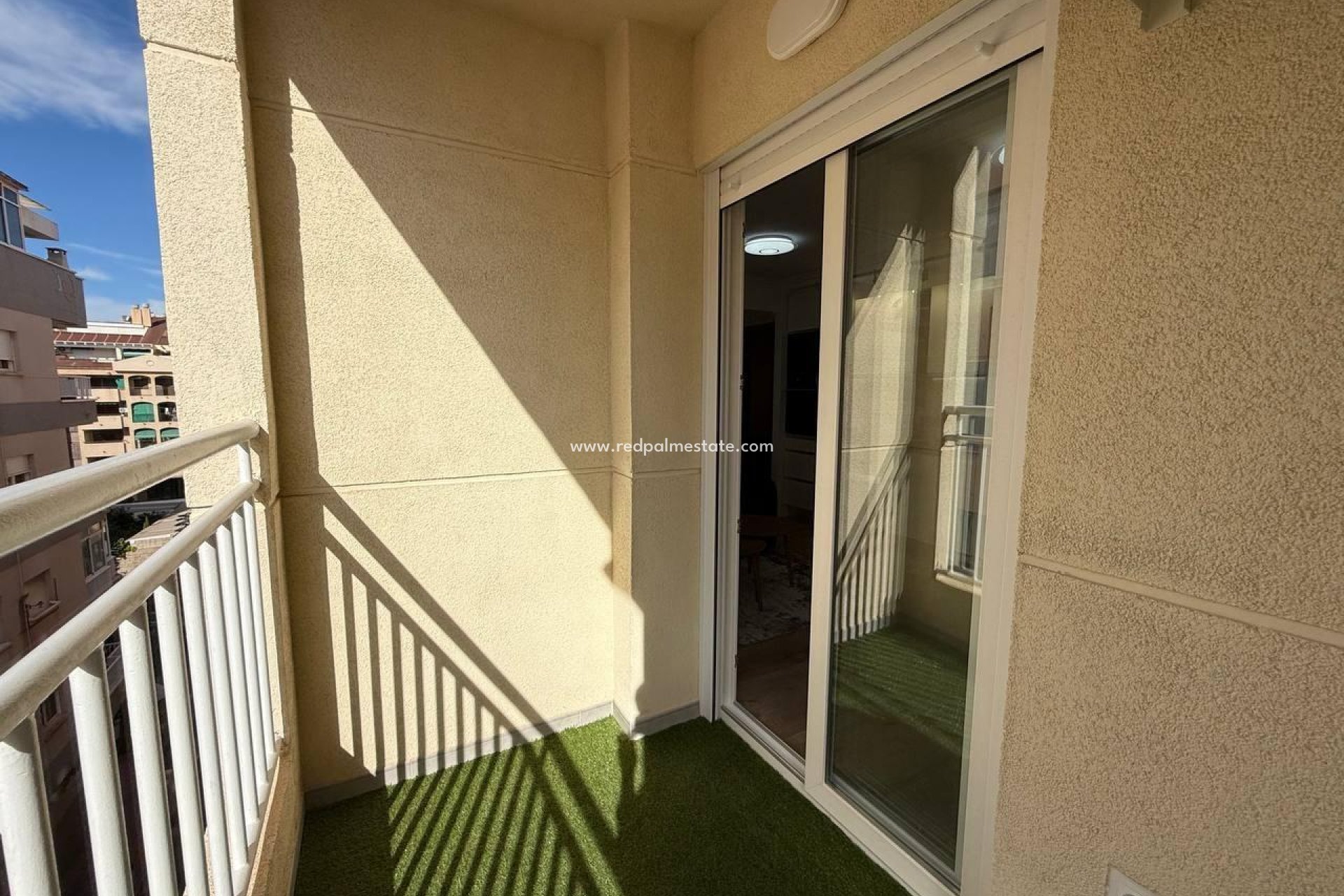 Resale - Apartment -
Torrevieja - Centro Torrevieja