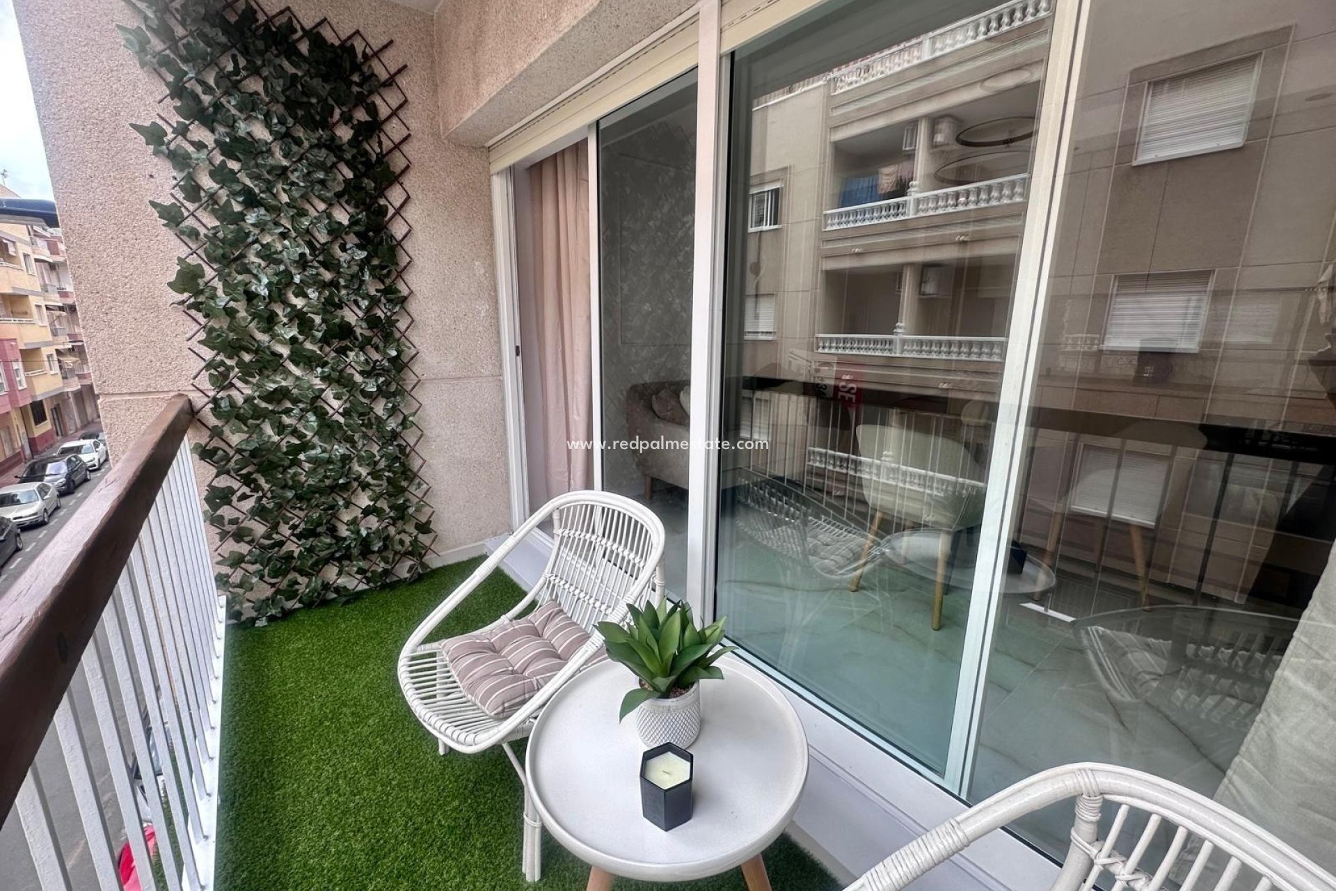 Resale - Apartment -
Torrevieja - Centro Torrevieja