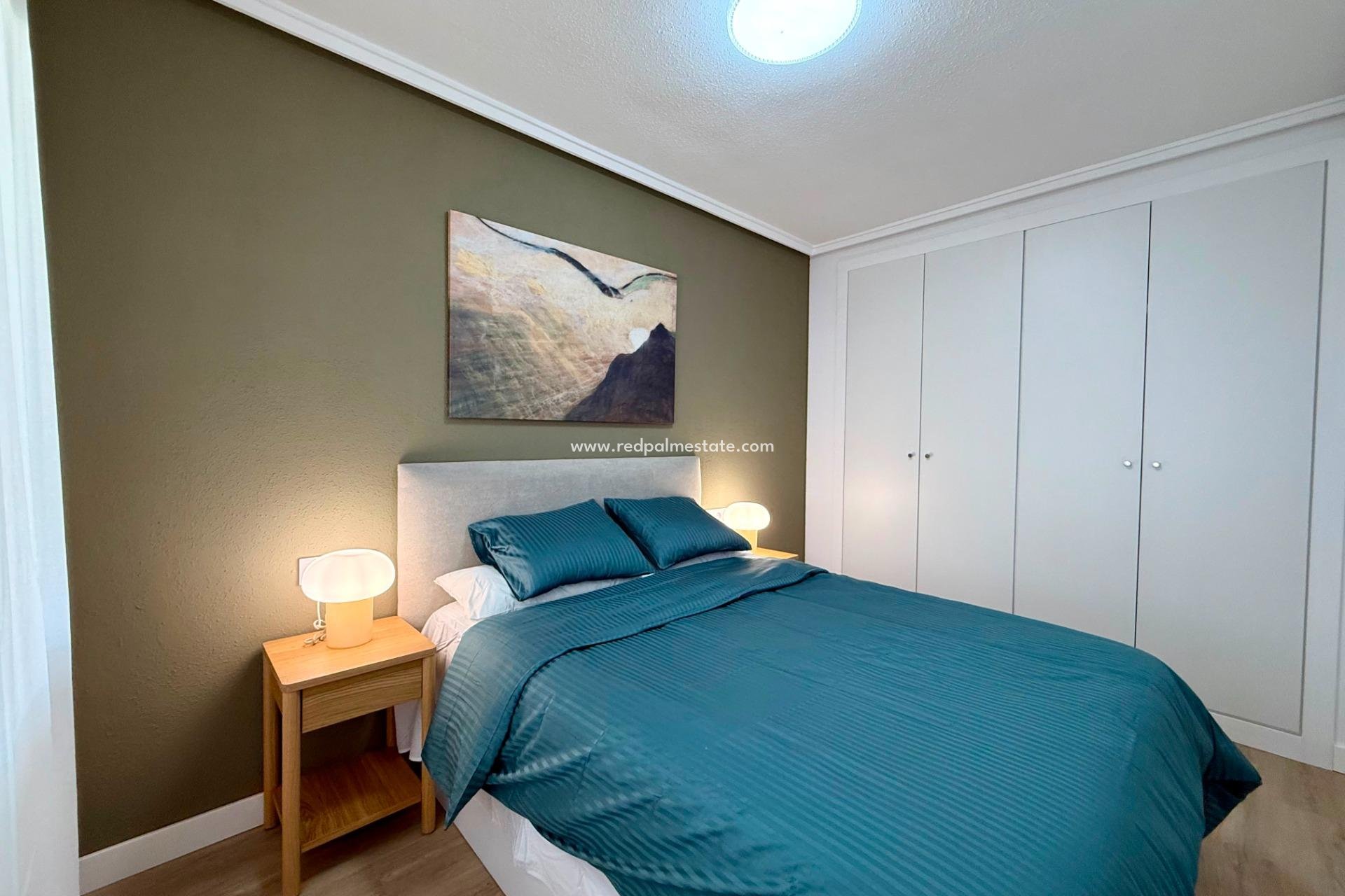 Resale - Apartment -
Torrevieja - Centro Torrevieja