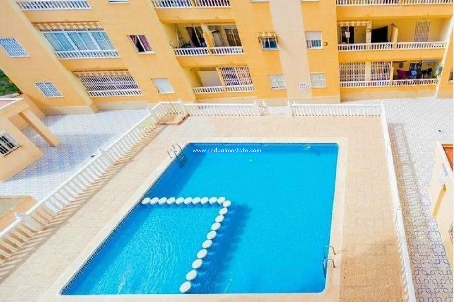 Resale - Apartment -
Torrevieja - Centro Torrevieja