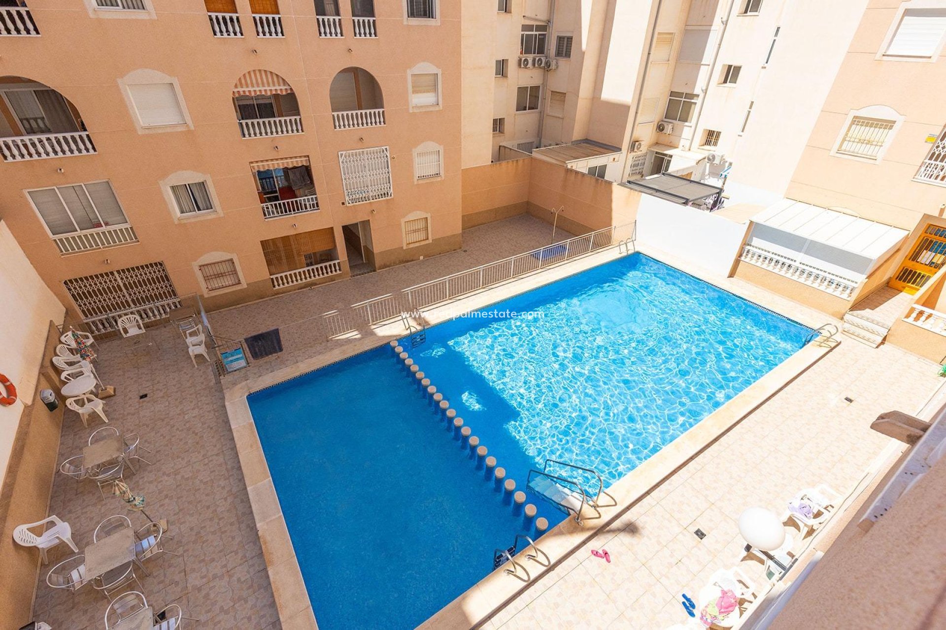 Resale - Apartment -
Torrevieja - Centro Torrevieja
