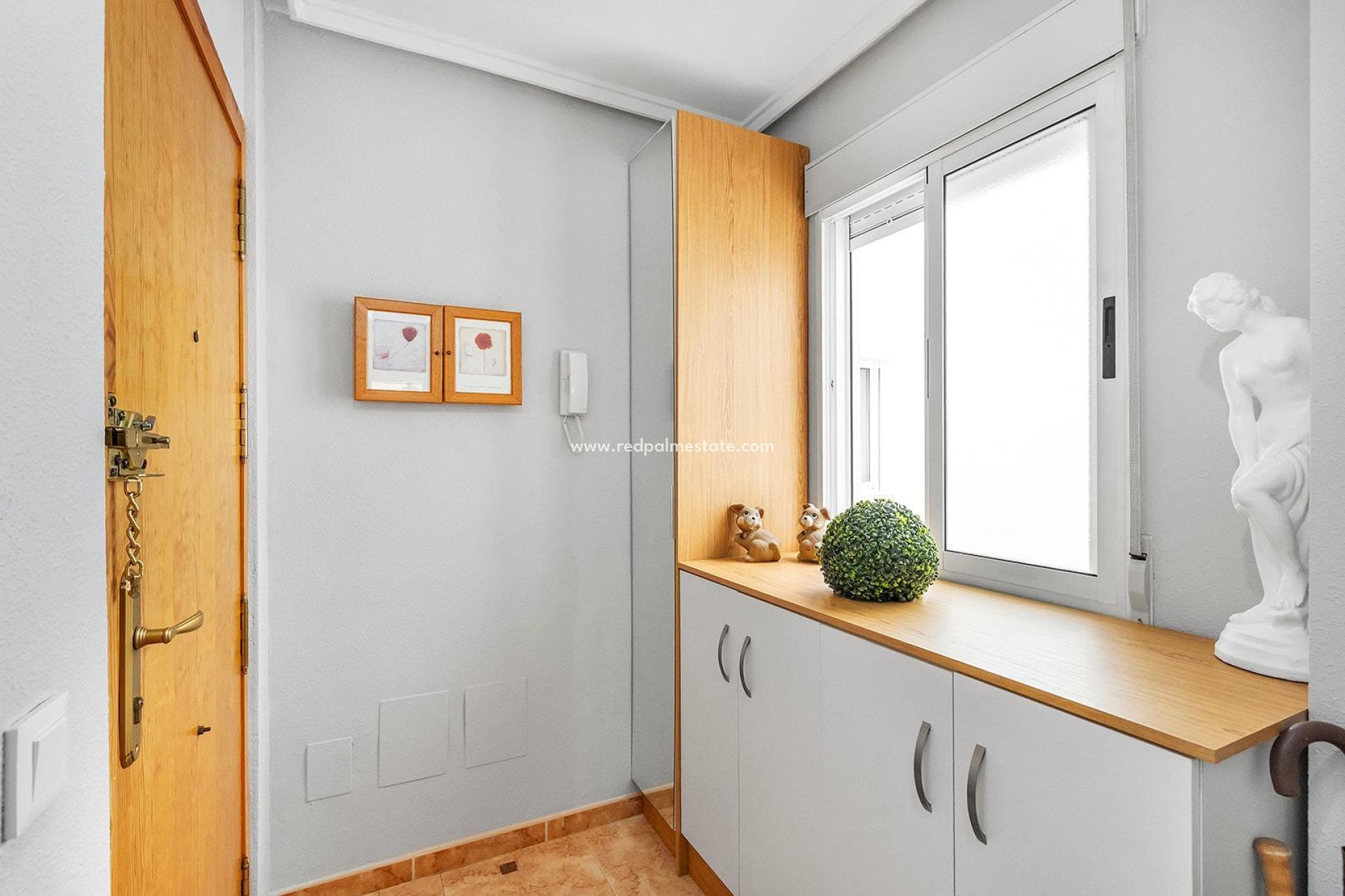 Resale - Apartment -
Torrevieja - Centro Torrevieja