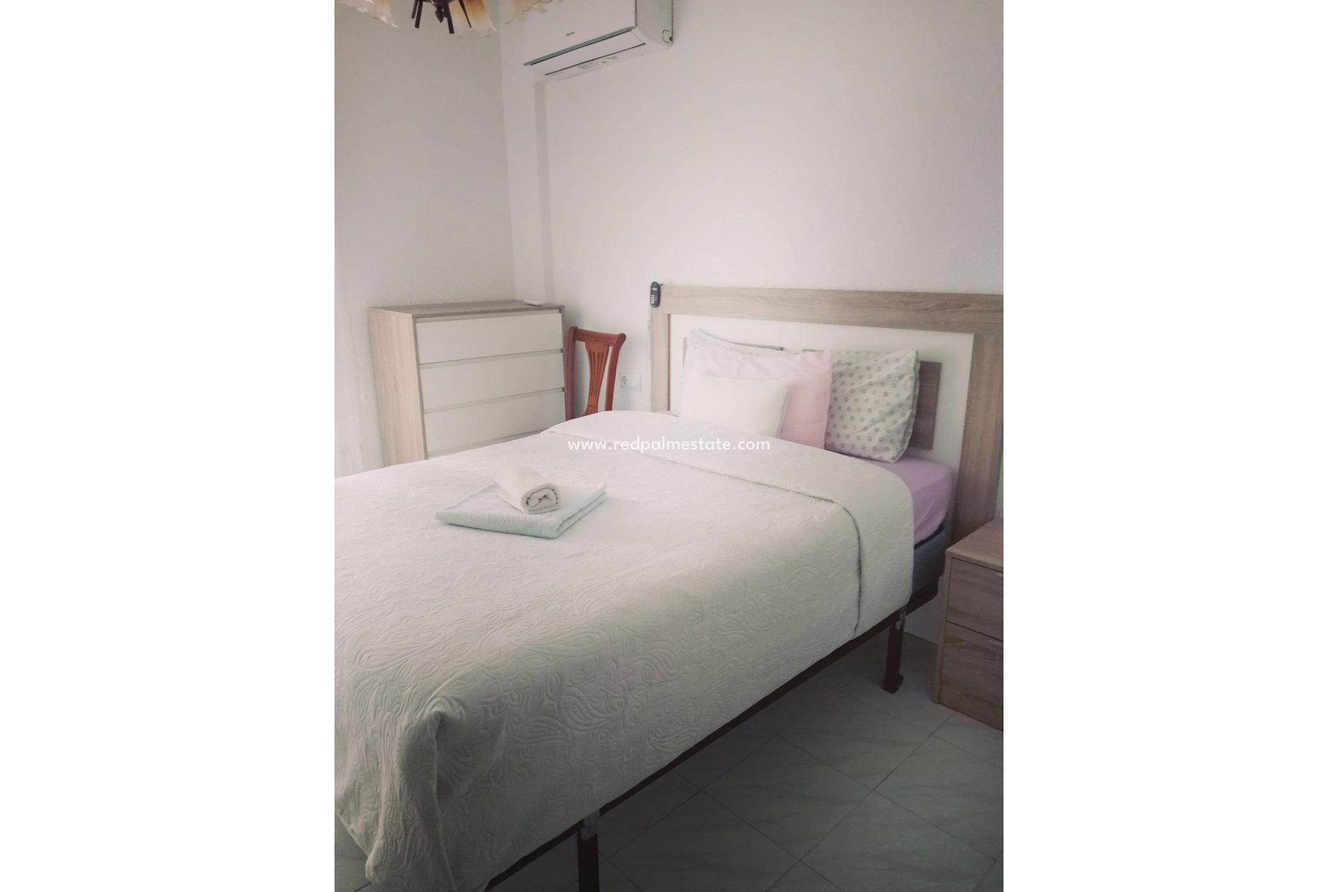 Resale - Apartment -
Torrevieja - Centro Torrevieja