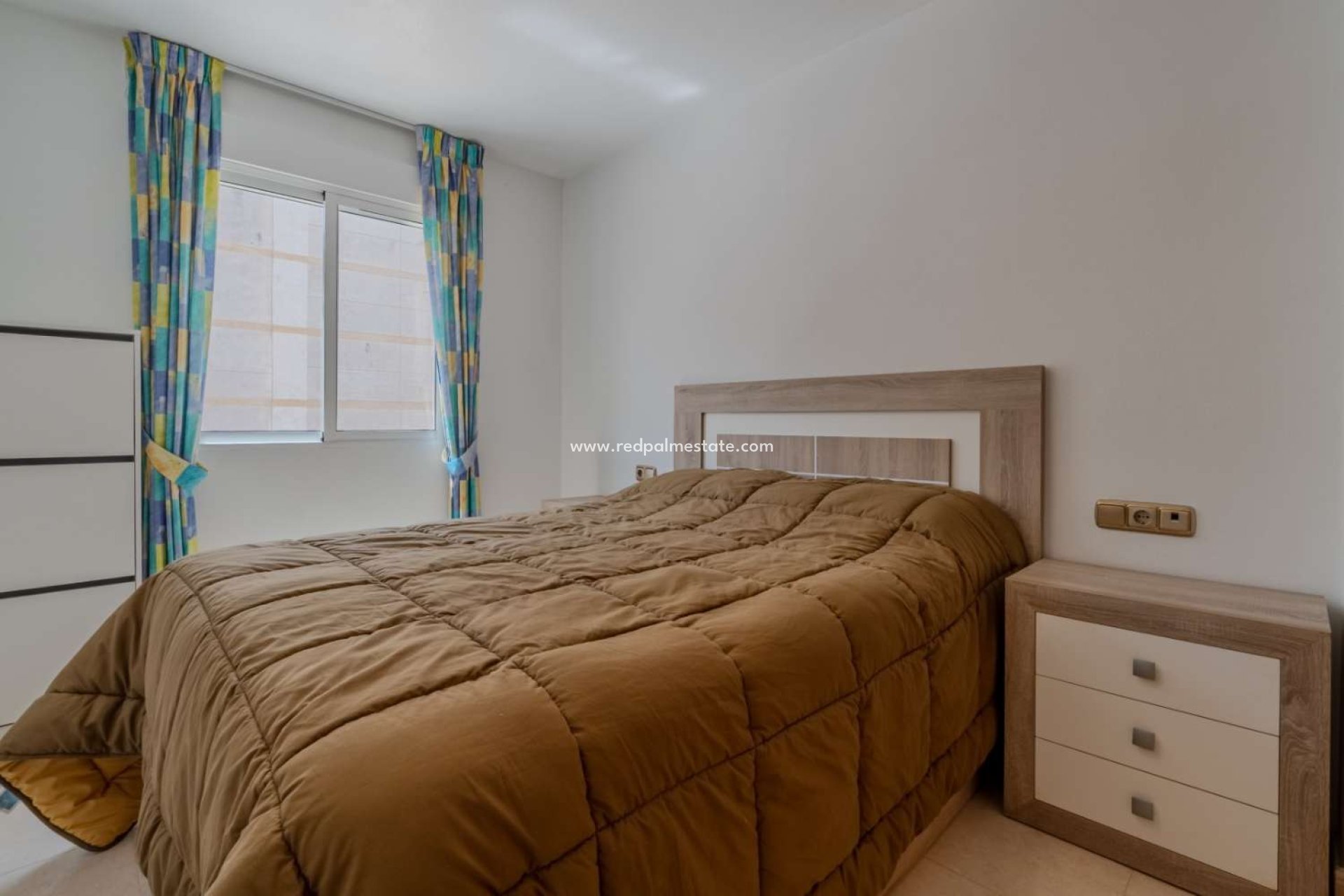 Resale - Apartment -
Torrevieja - Centro Torrevieja