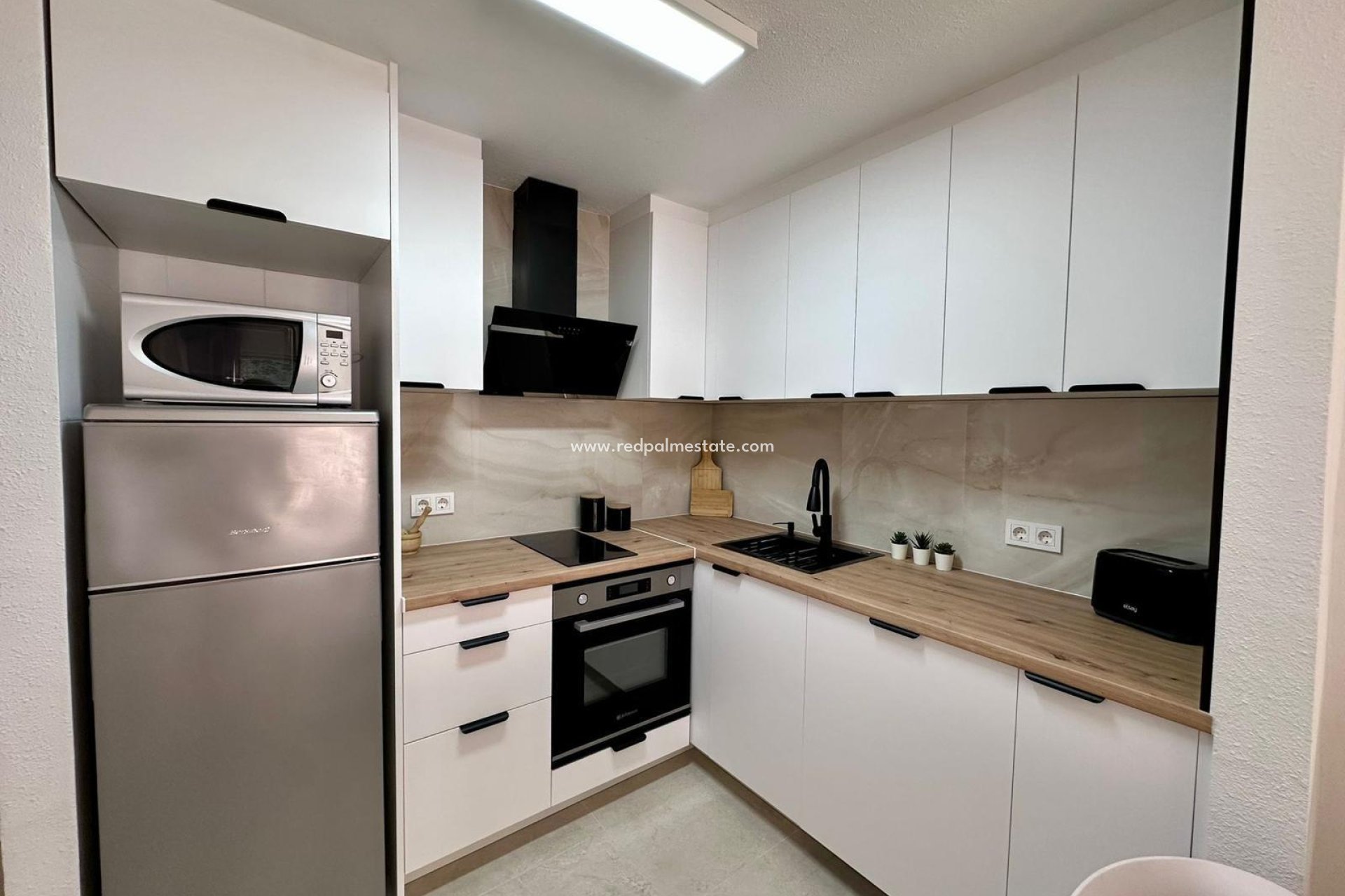 Resale - Apartment -
Torrevieja - Centro Torrevieja
