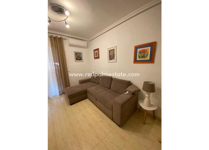Resale - Apartment -
Torrevieja - Centro Torrevieja