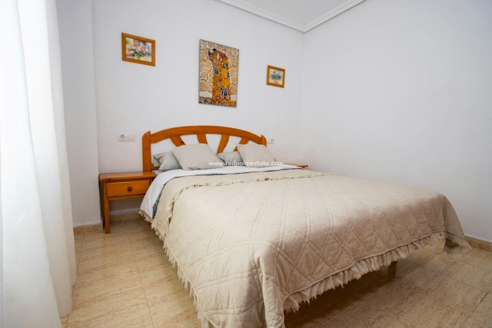 Resale - Apartment -
Torrevieja - Centro Torrevieja