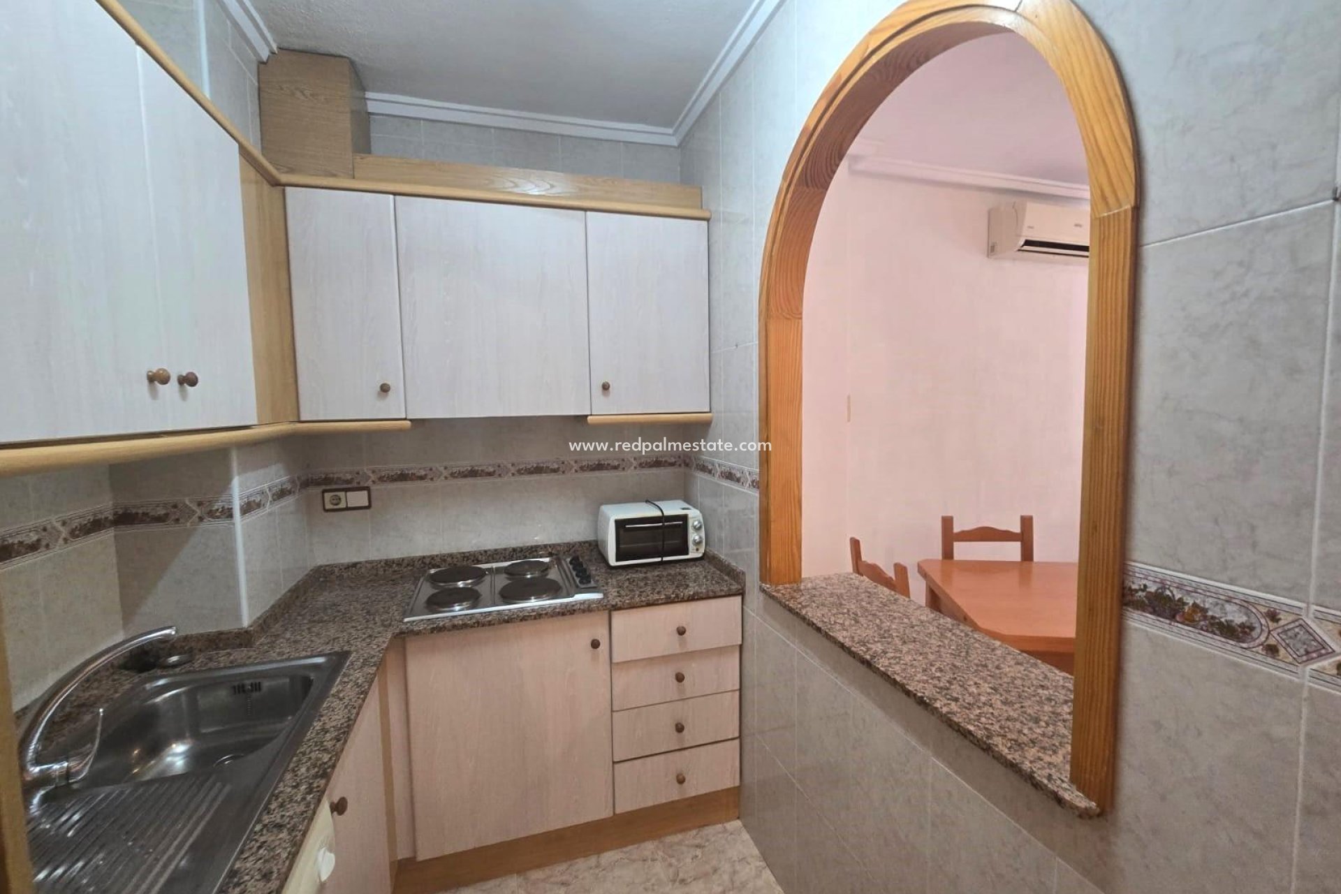 Resale - Apartment -
Torrevieja - Centro Torrevieja