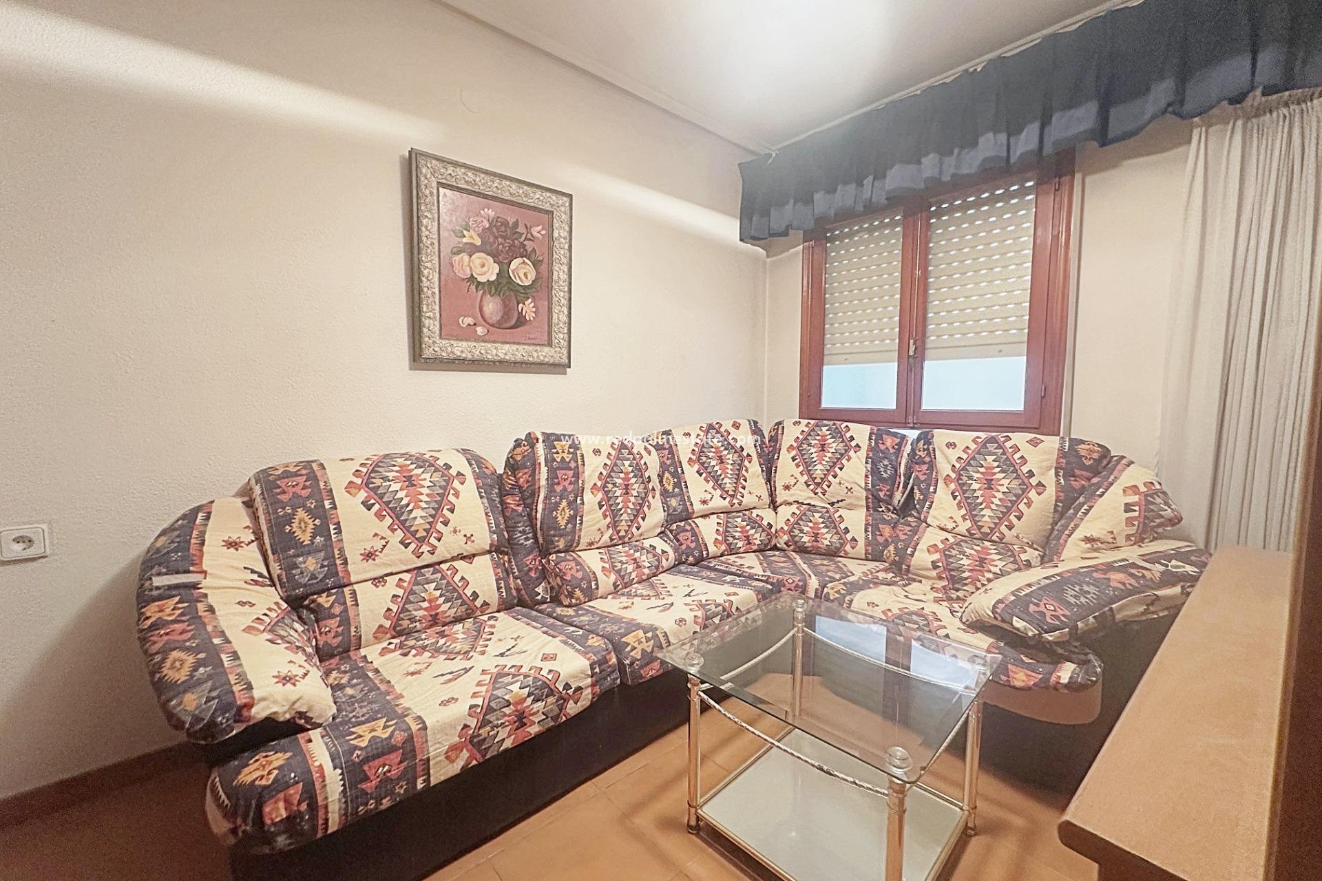 Resale - Apartment -
Torrevieja - Centro Torrevieja