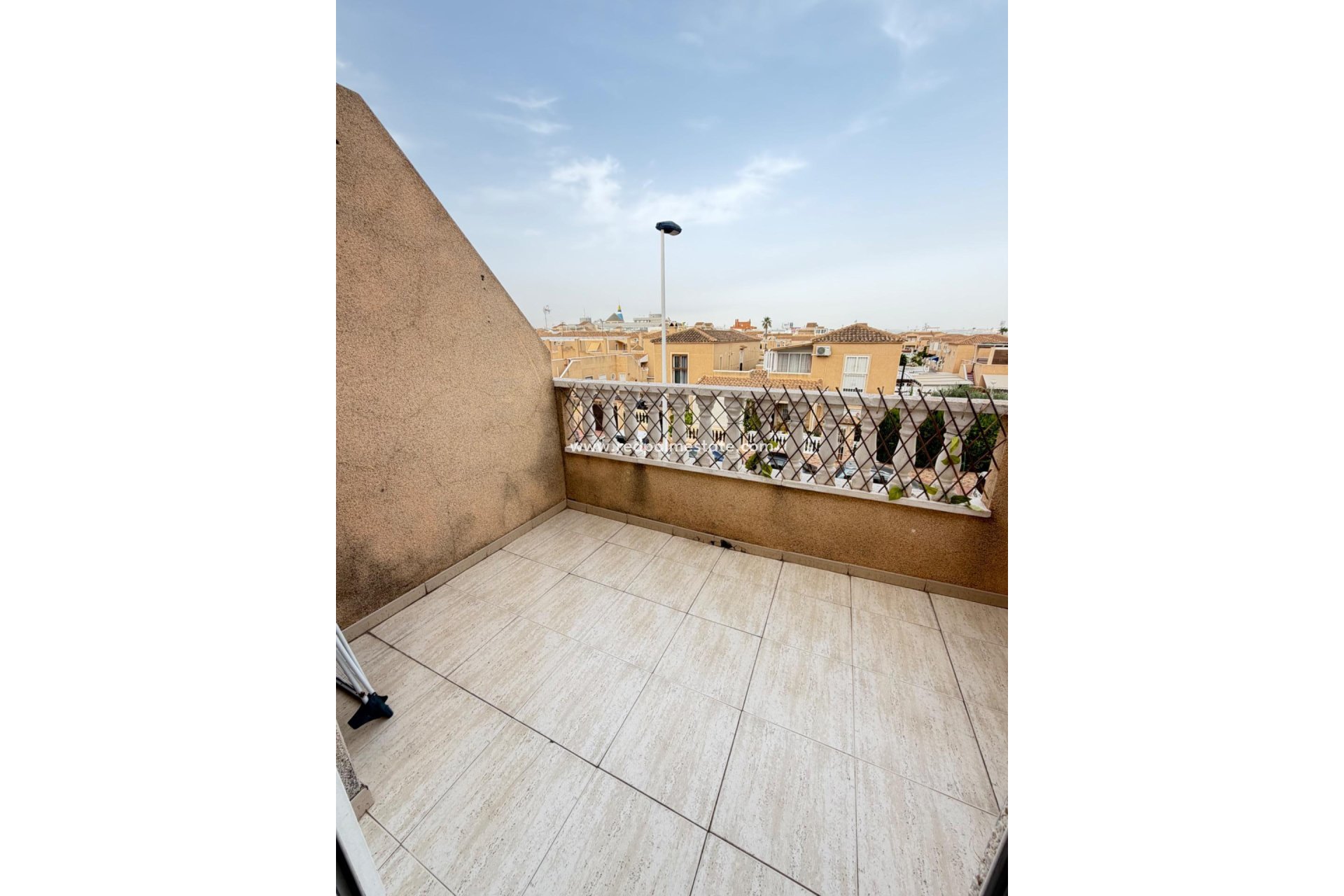 Resale - Apartment -
Torrevieja - Centro Torrevieja