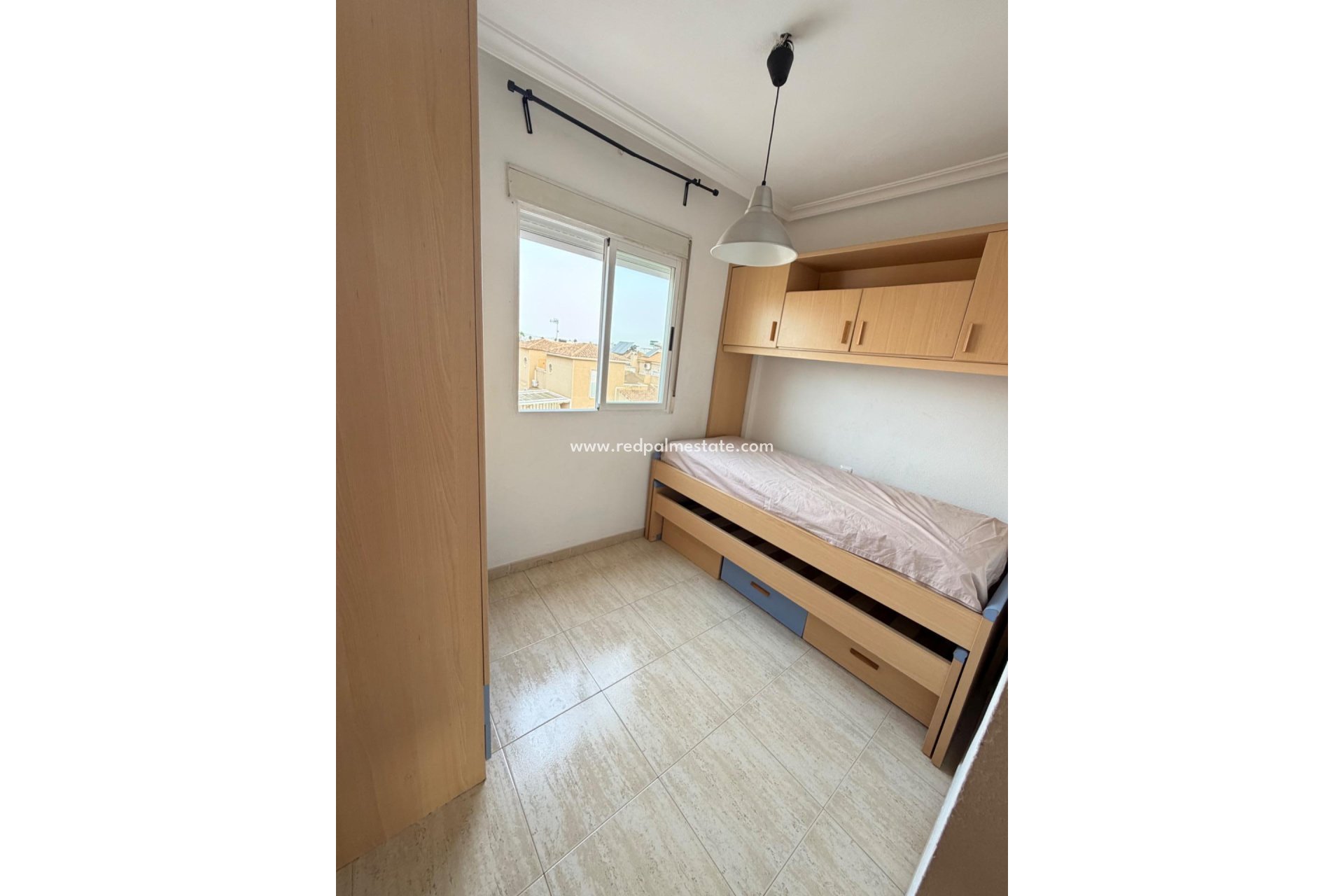 Resale - Apartment -
Torrevieja - Centro Torrevieja
