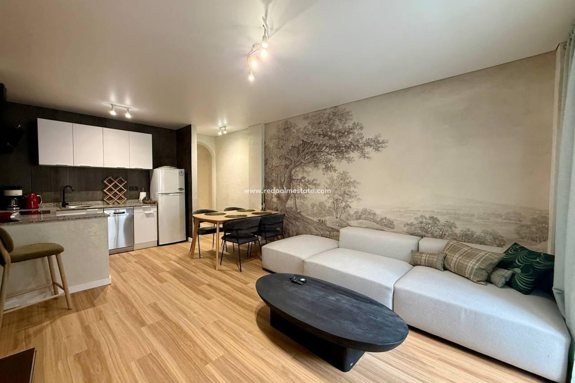 Resale - Apartment -
Torrevieja - Centro Torrevieja
