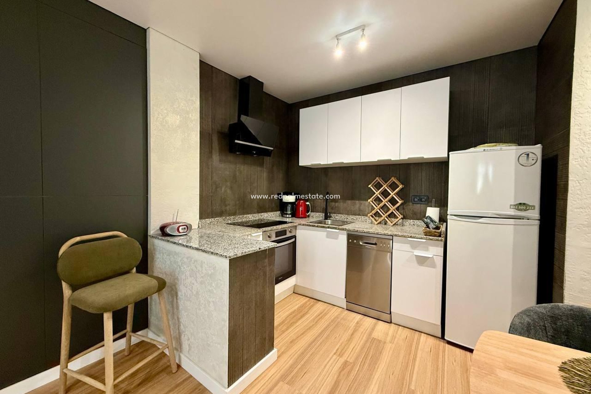 Resale - Apartment -
Torrevieja - Centro Torrevieja